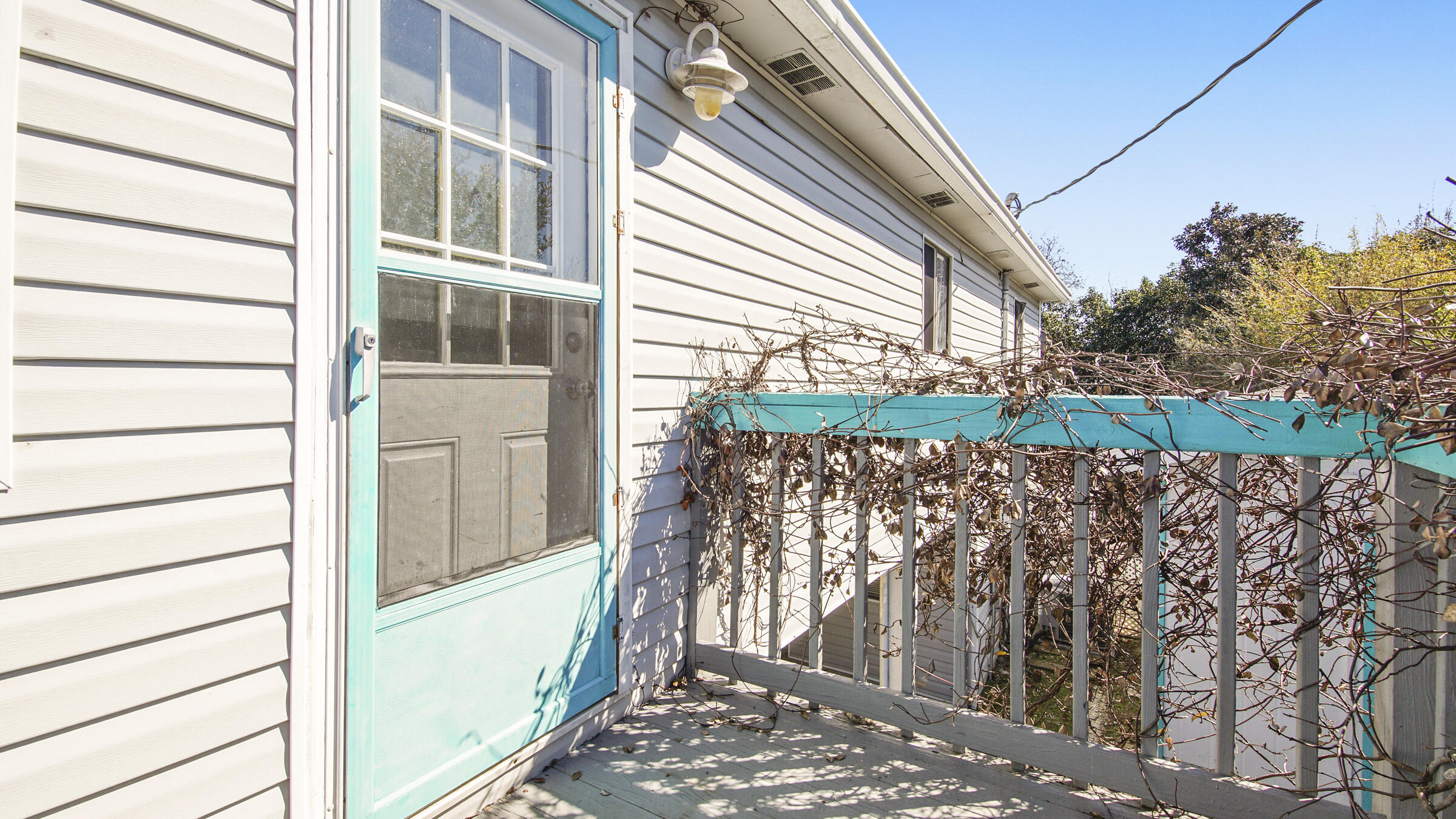 NO RECORDED SUBDIVISION - Residential