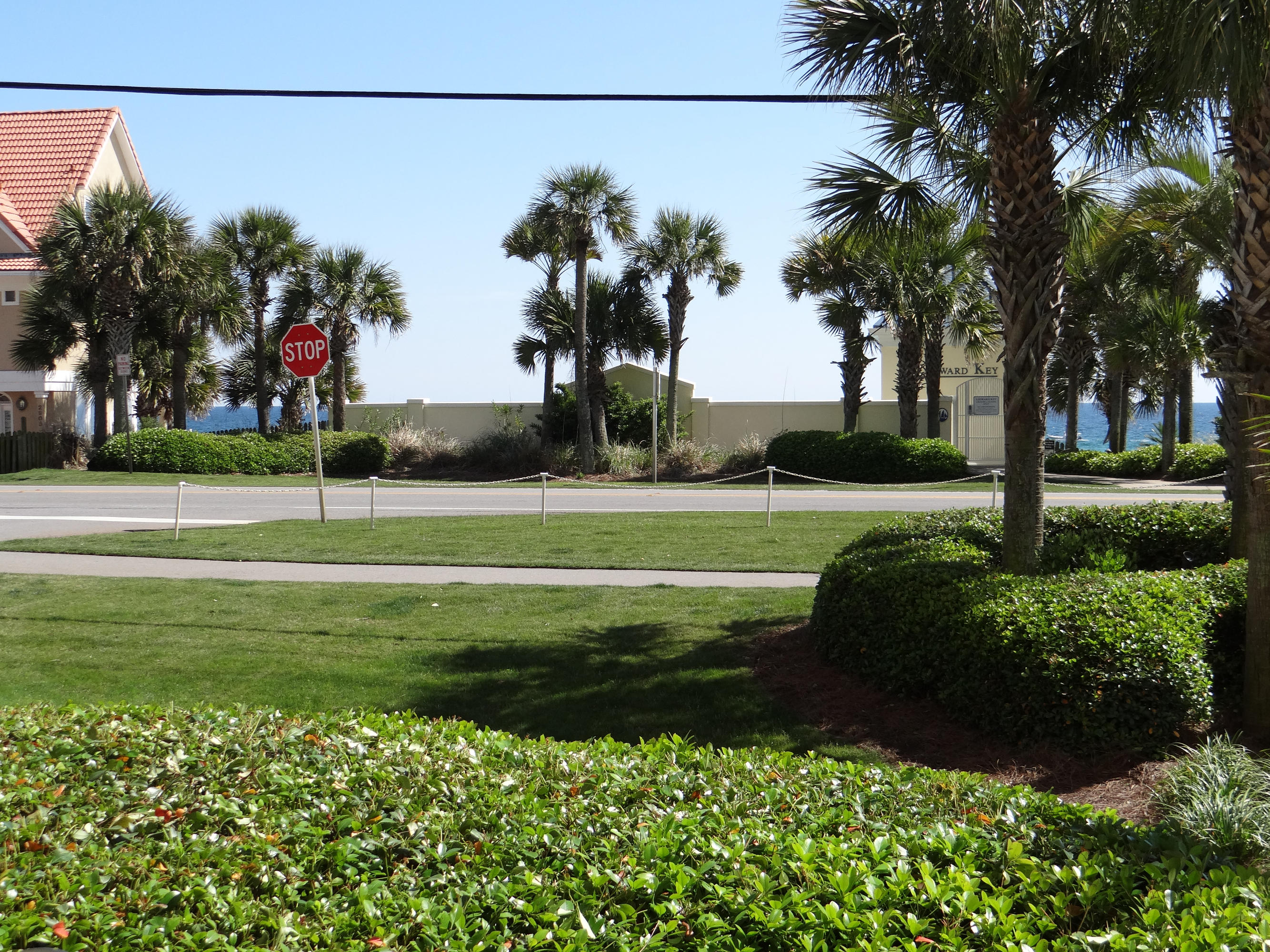 LEEWARD KEY - Residential