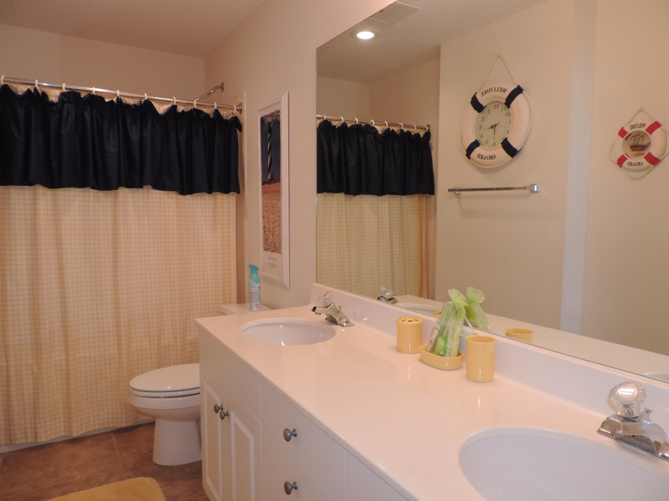 LEEWARD KEY - Residential