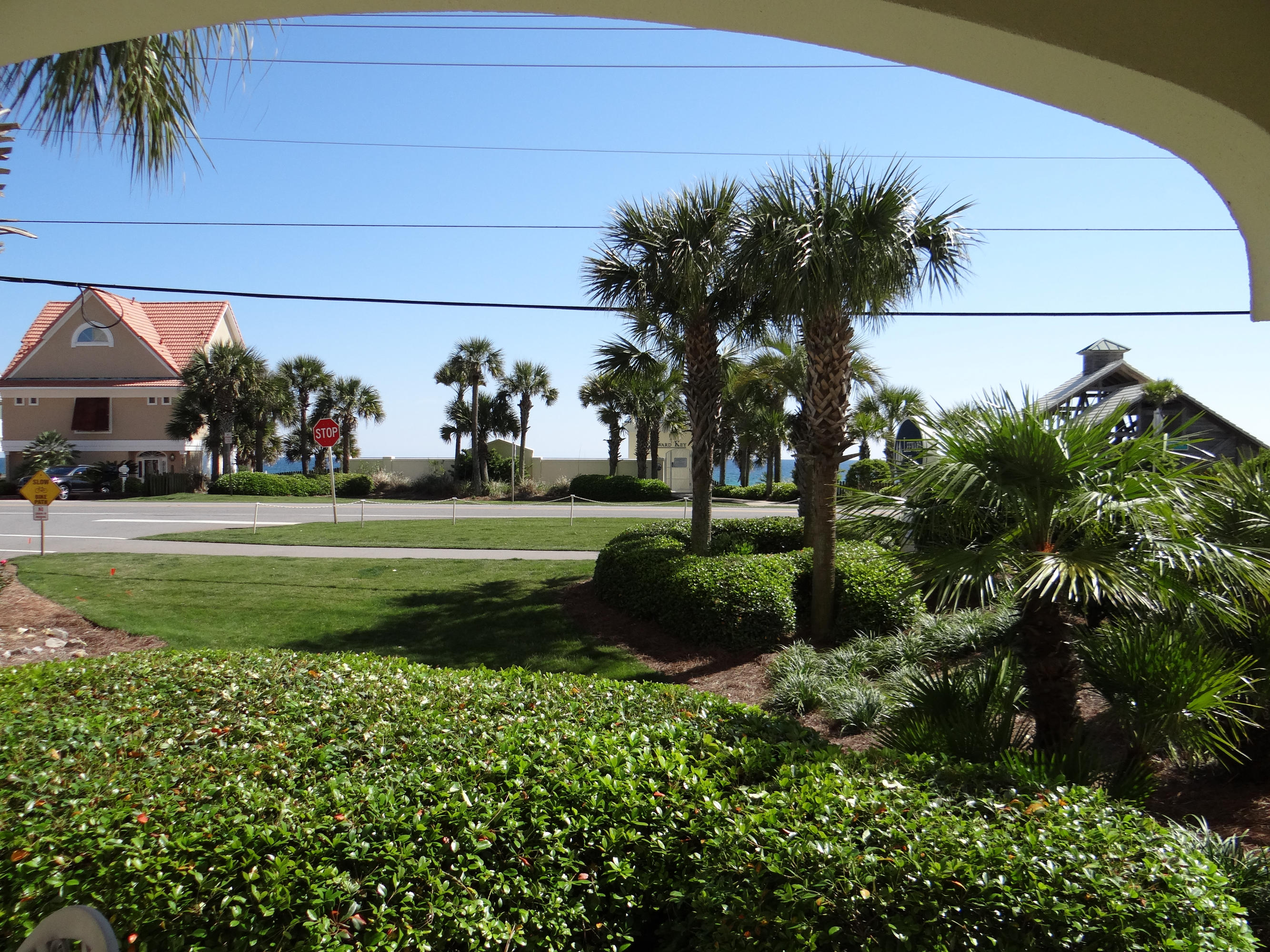 LEEWARD KEY - Residential