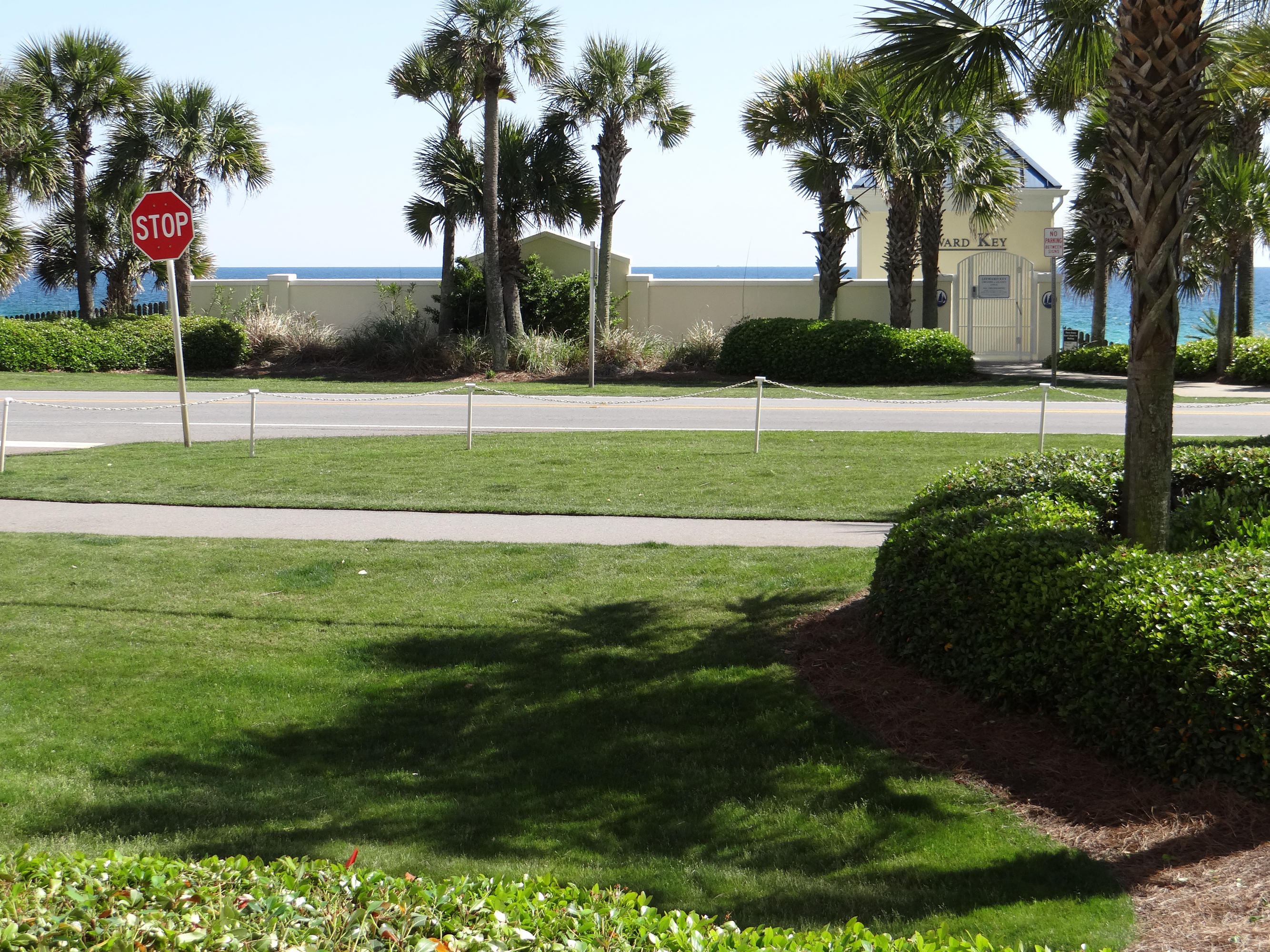 LEEWARD KEY - Residential