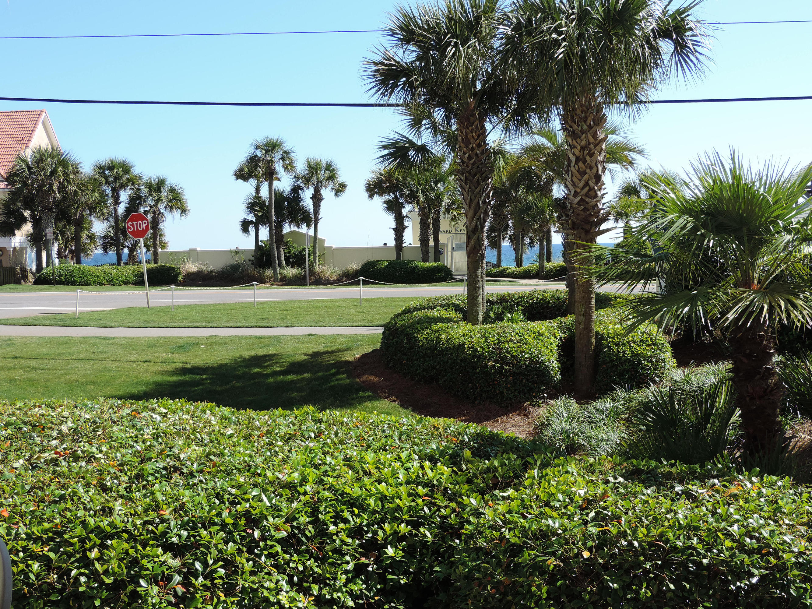 LEEWARD KEY - Residential