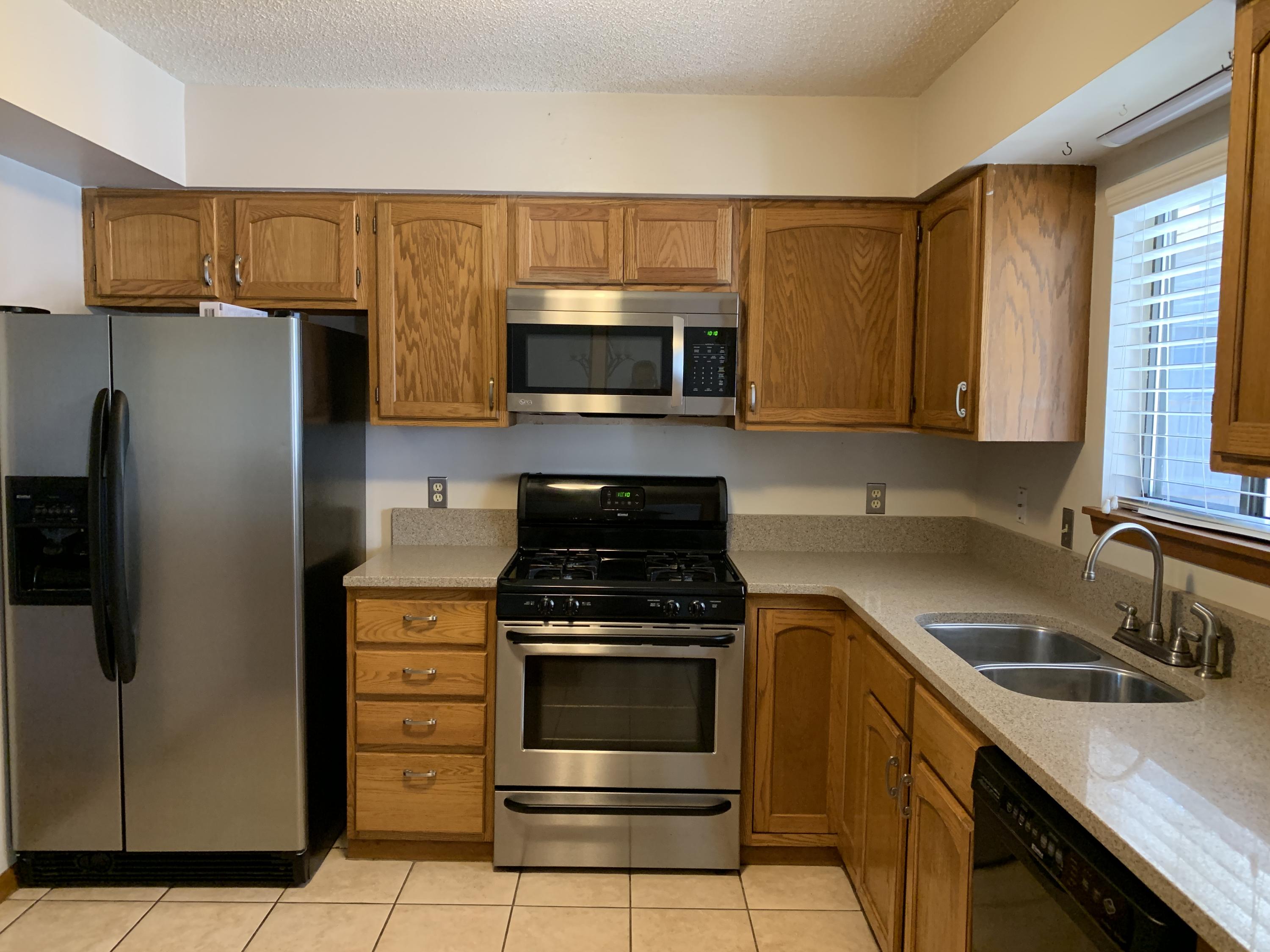 VALP PINECREST 1 - Residential Lease