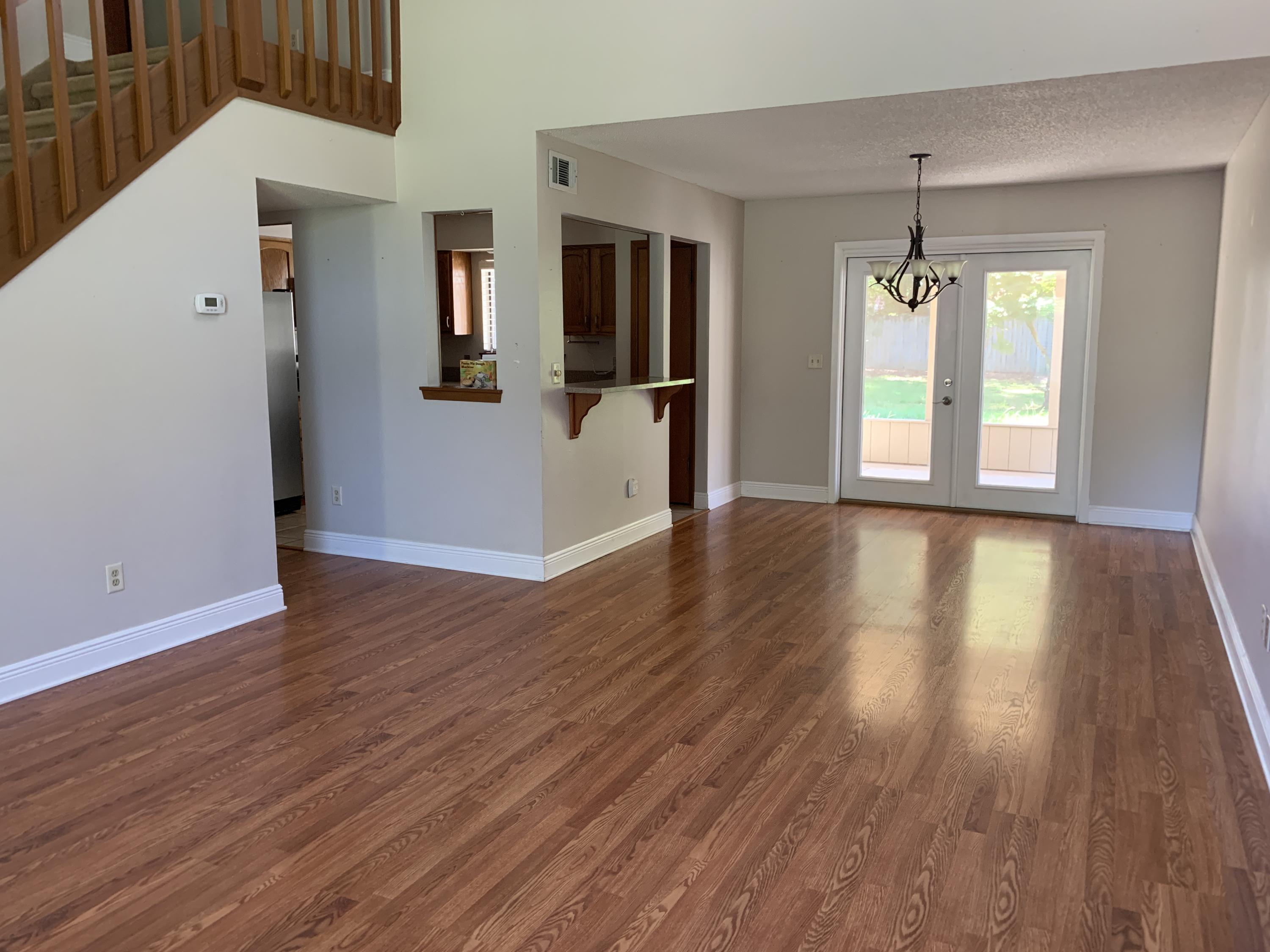 VALP PINECREST 1 - Residential Lease