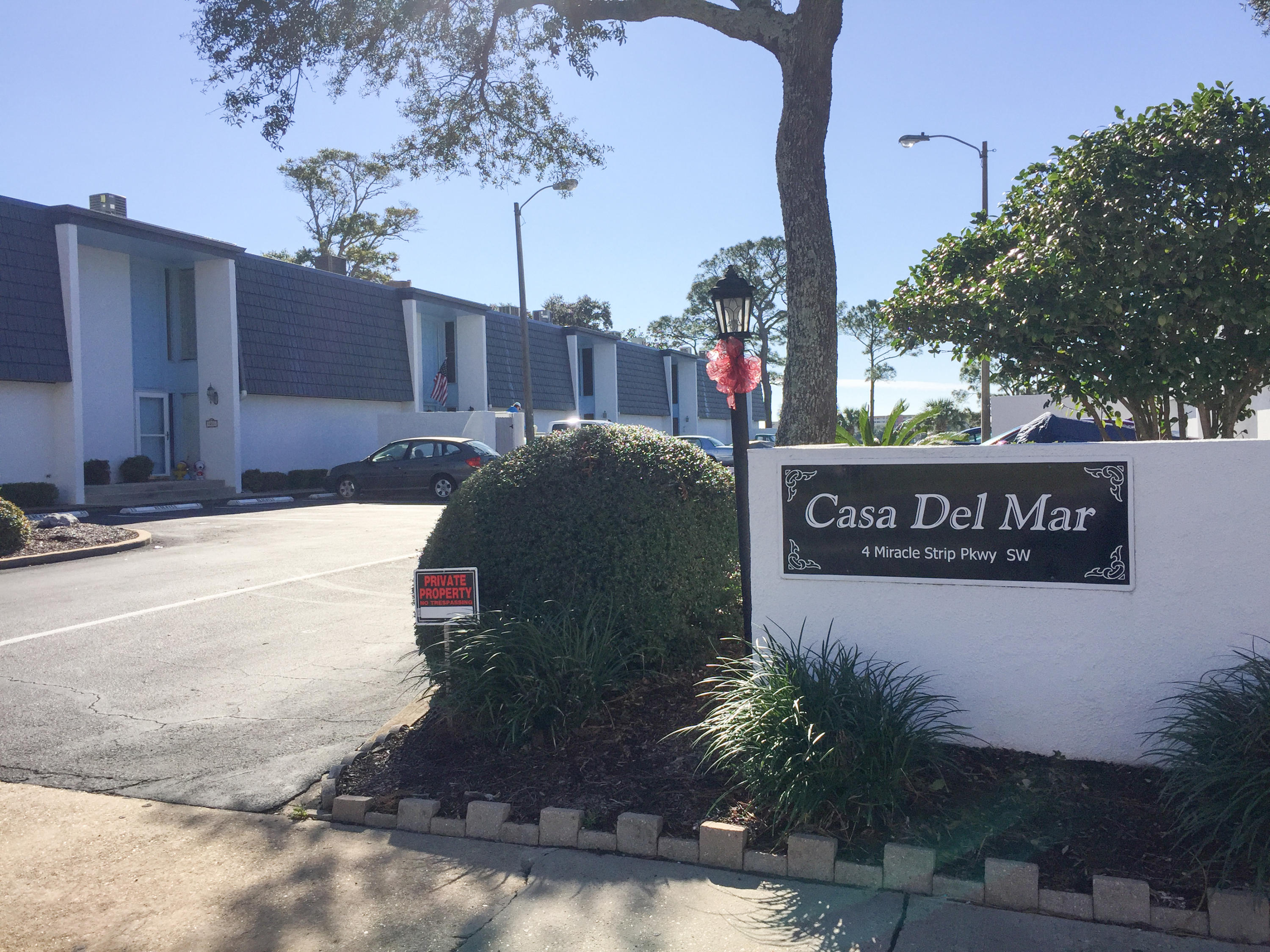 CASA DEL MAR - Residential