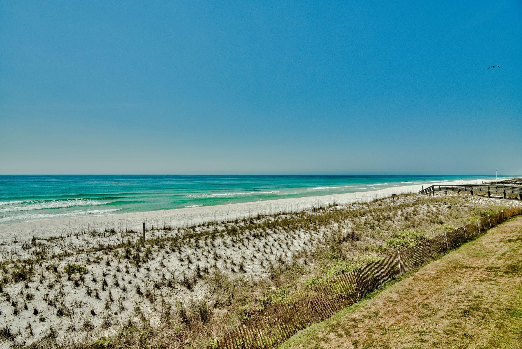 EMERALD TOWERS WEST CONDO - Residential