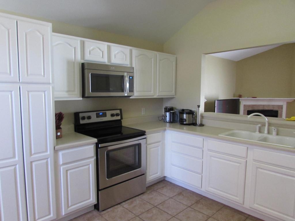 WHITE POINT VILLAGE S/D - Residential Lease