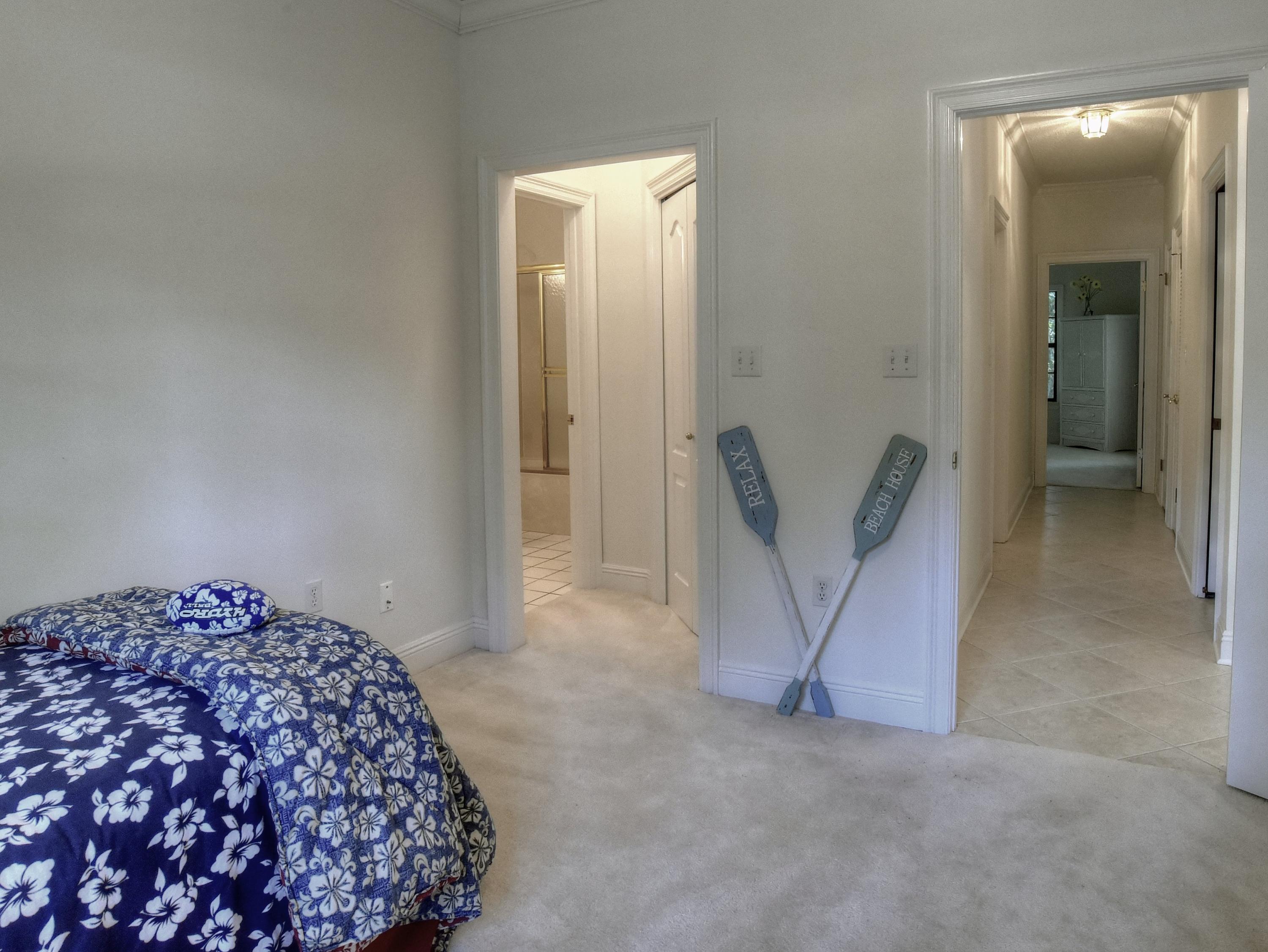 BAYTOWNE AVE EAST - Residential