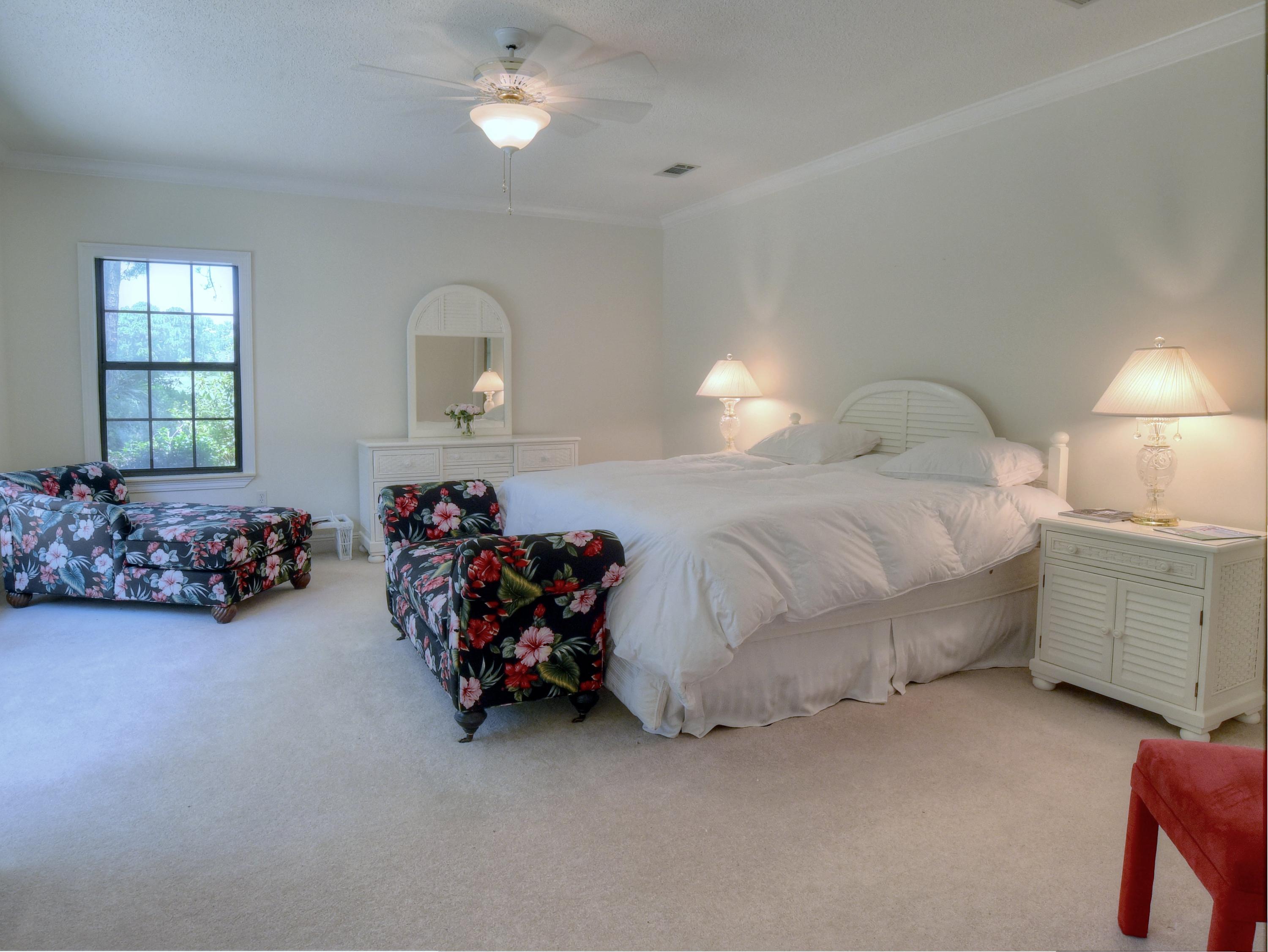 BAYTOWNE AVE EAST - Residential