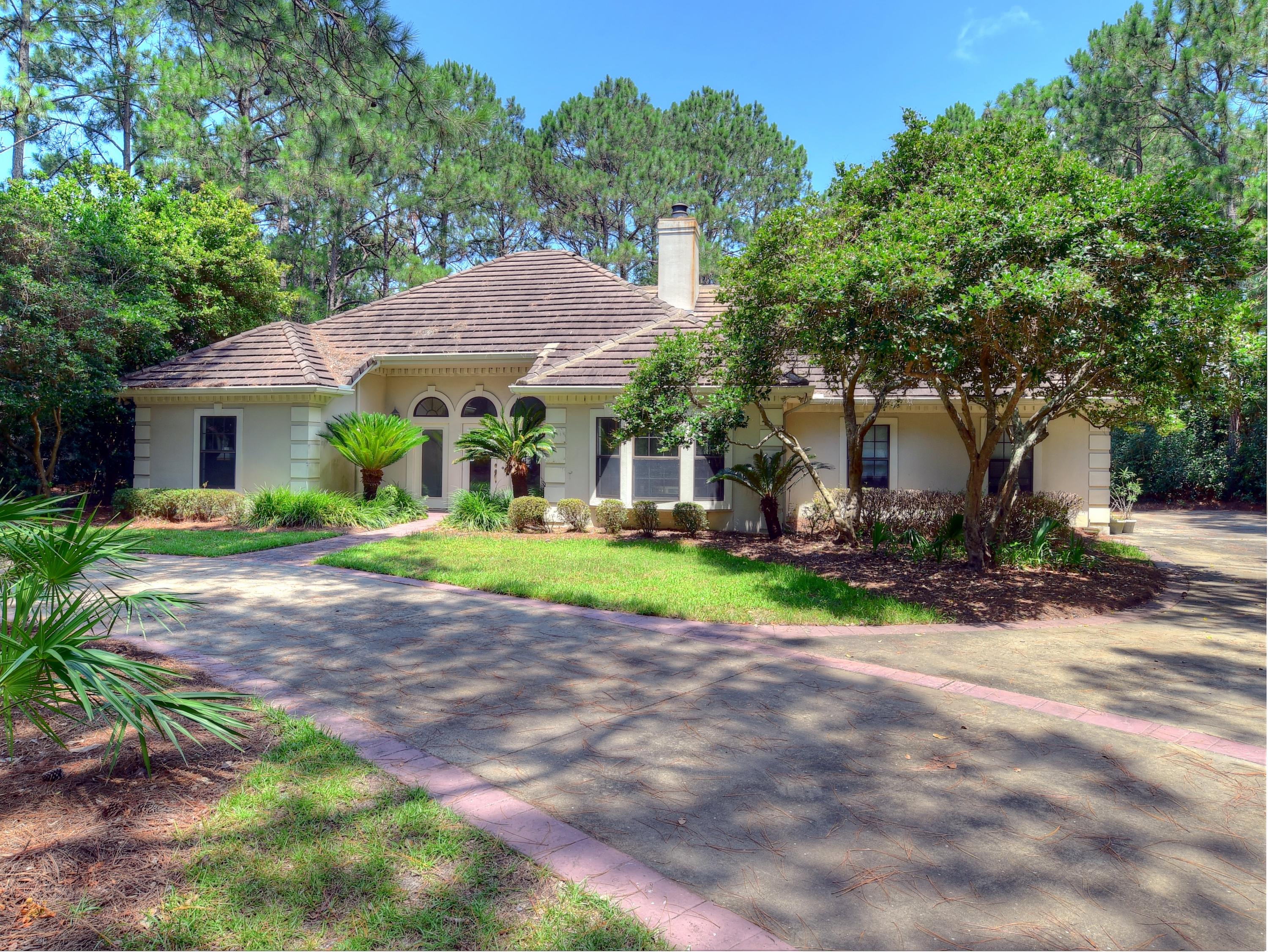 BAYTOWNE AVE EAST - Residential