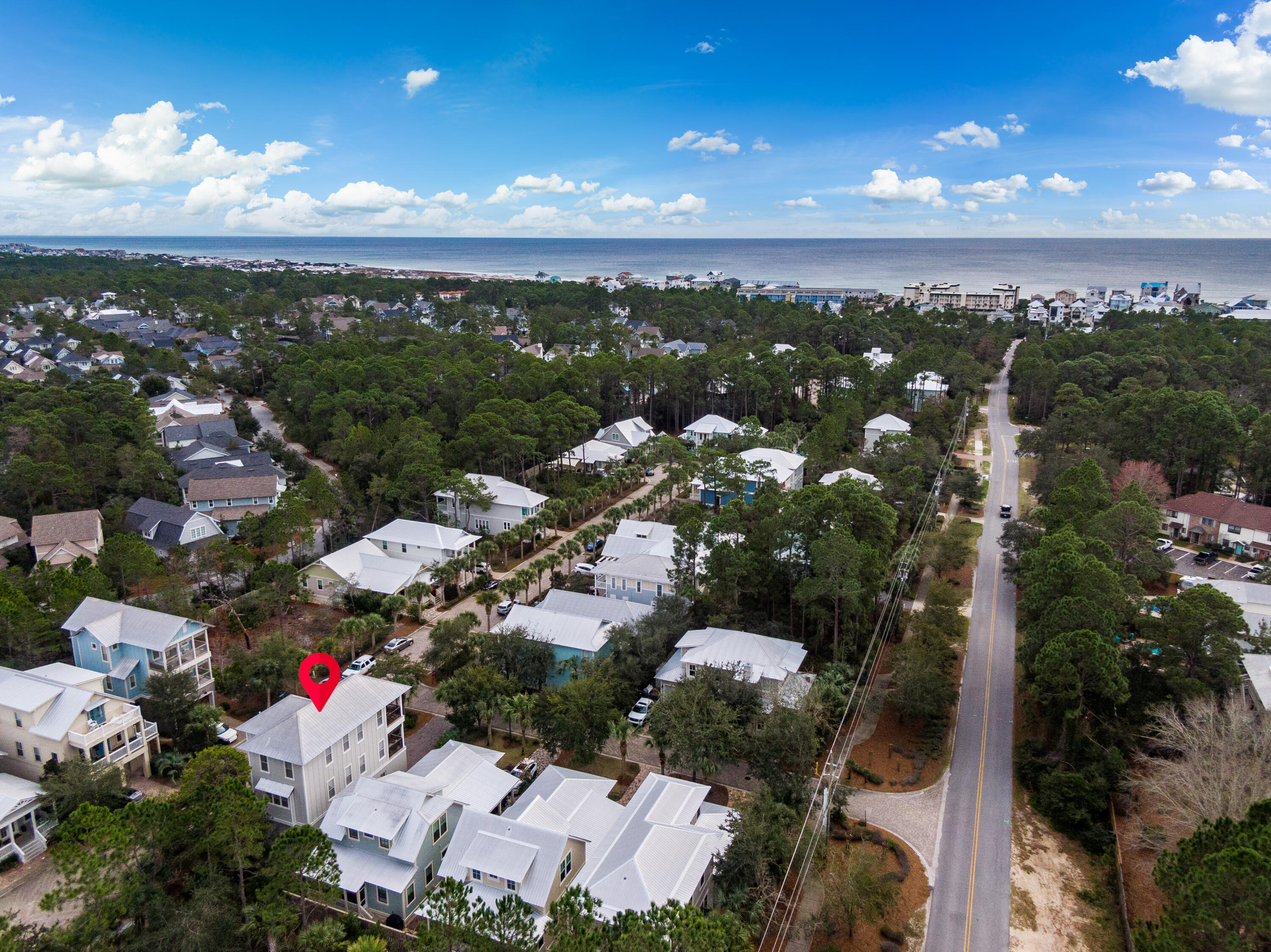 COTTAGES AT EASTERN LAKE - Residential