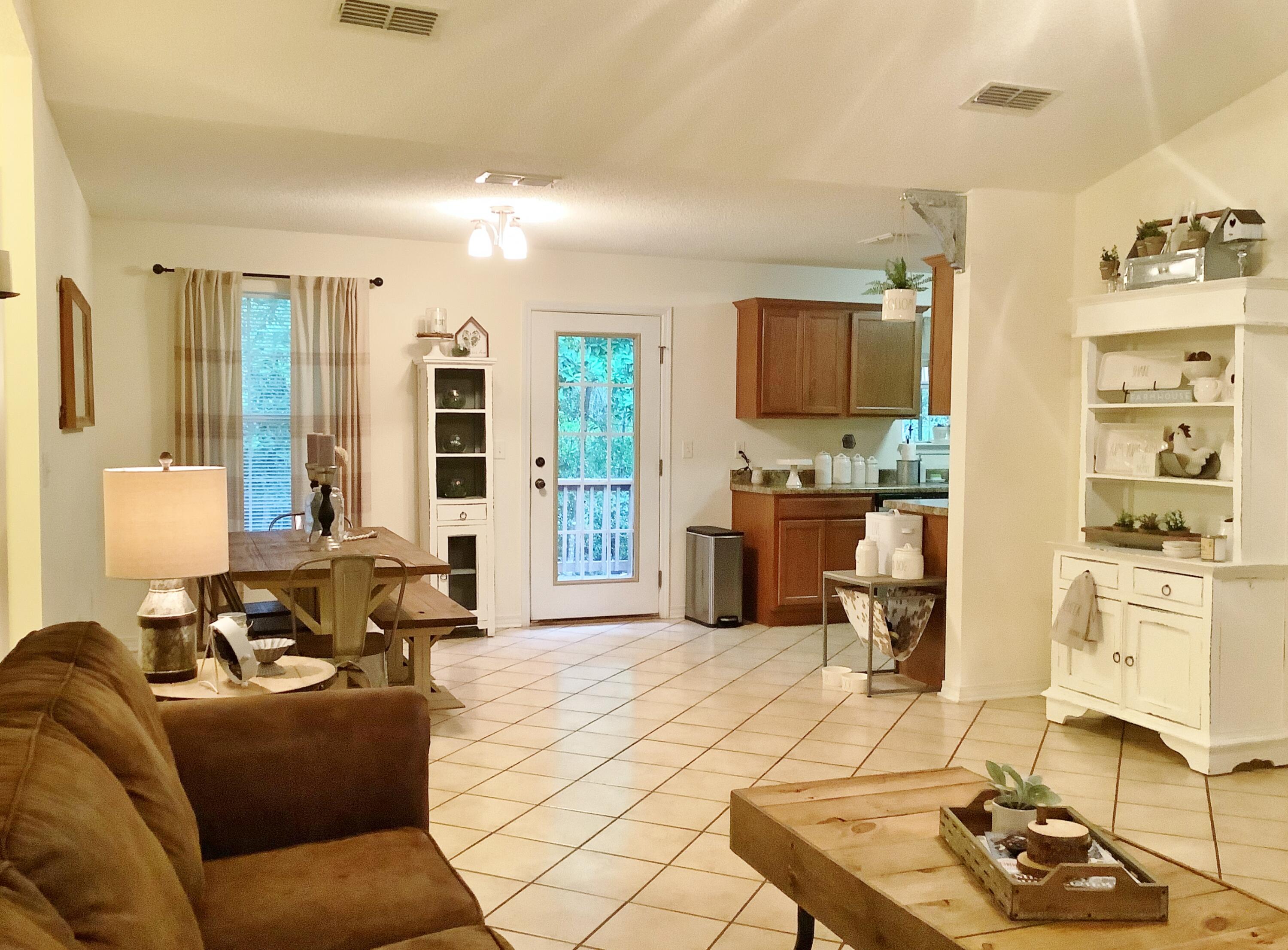 COUNTRYVIEW ESTATES 3RD ADDN - Residential