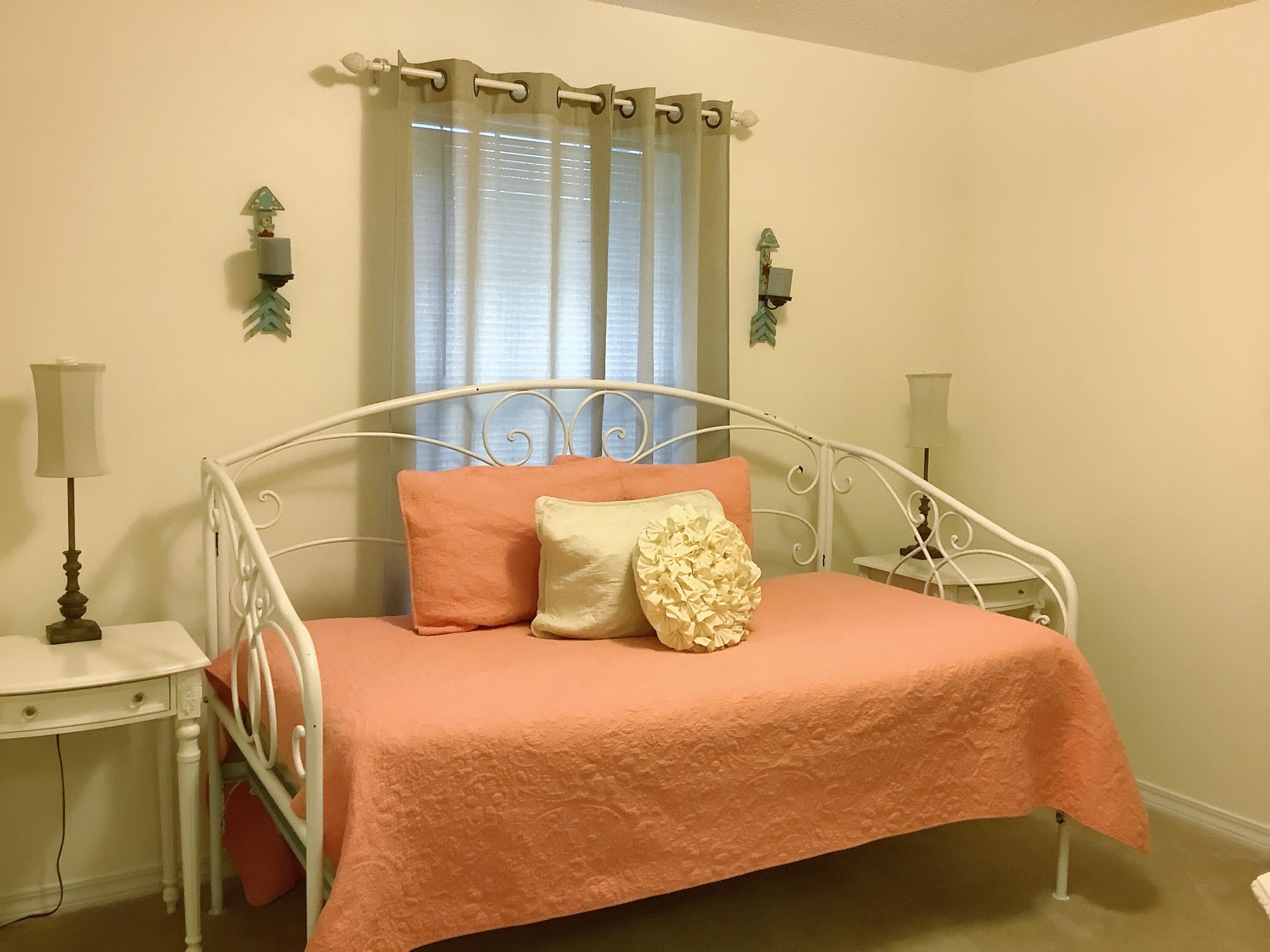 COUNTRYVIEW ESTATES 3RD ADDN - Residential