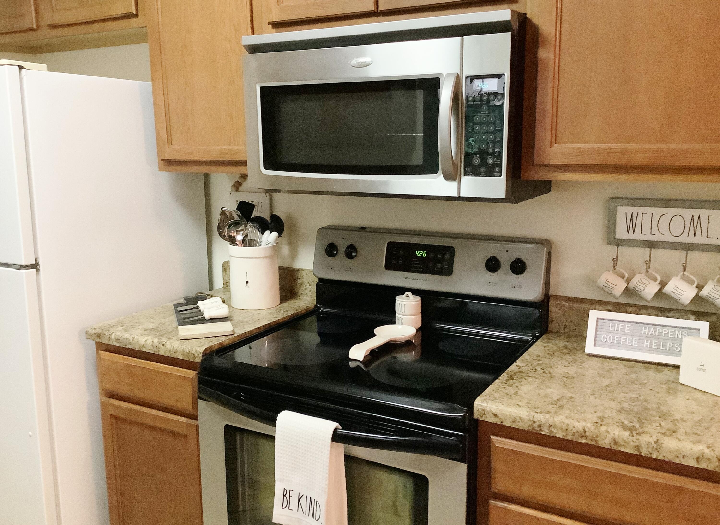 COUNTRYVIEW ESTATES 3RD ADDN - Residential