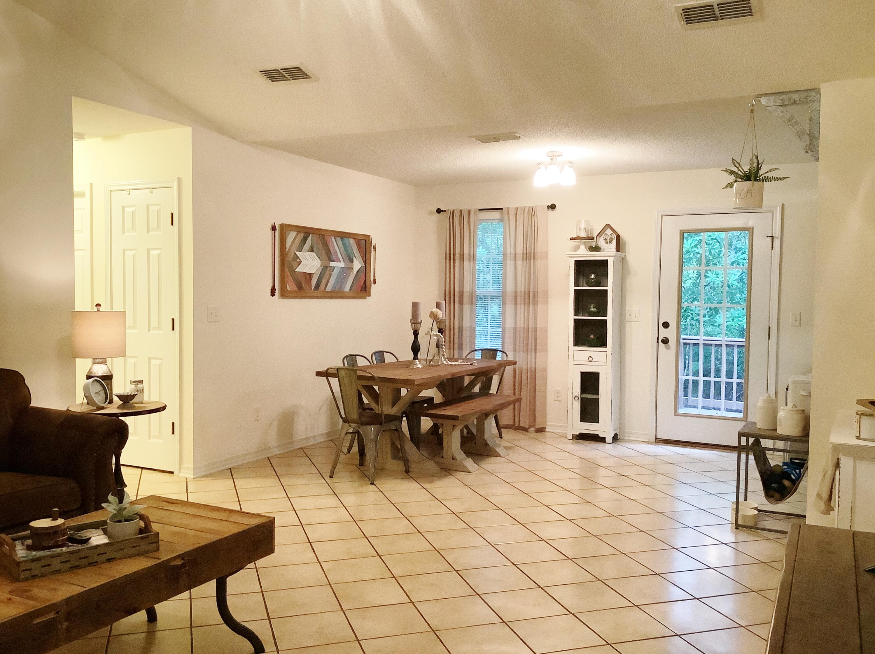 COUNTRYVIEW ESTATES 3RD ADDN - Residential