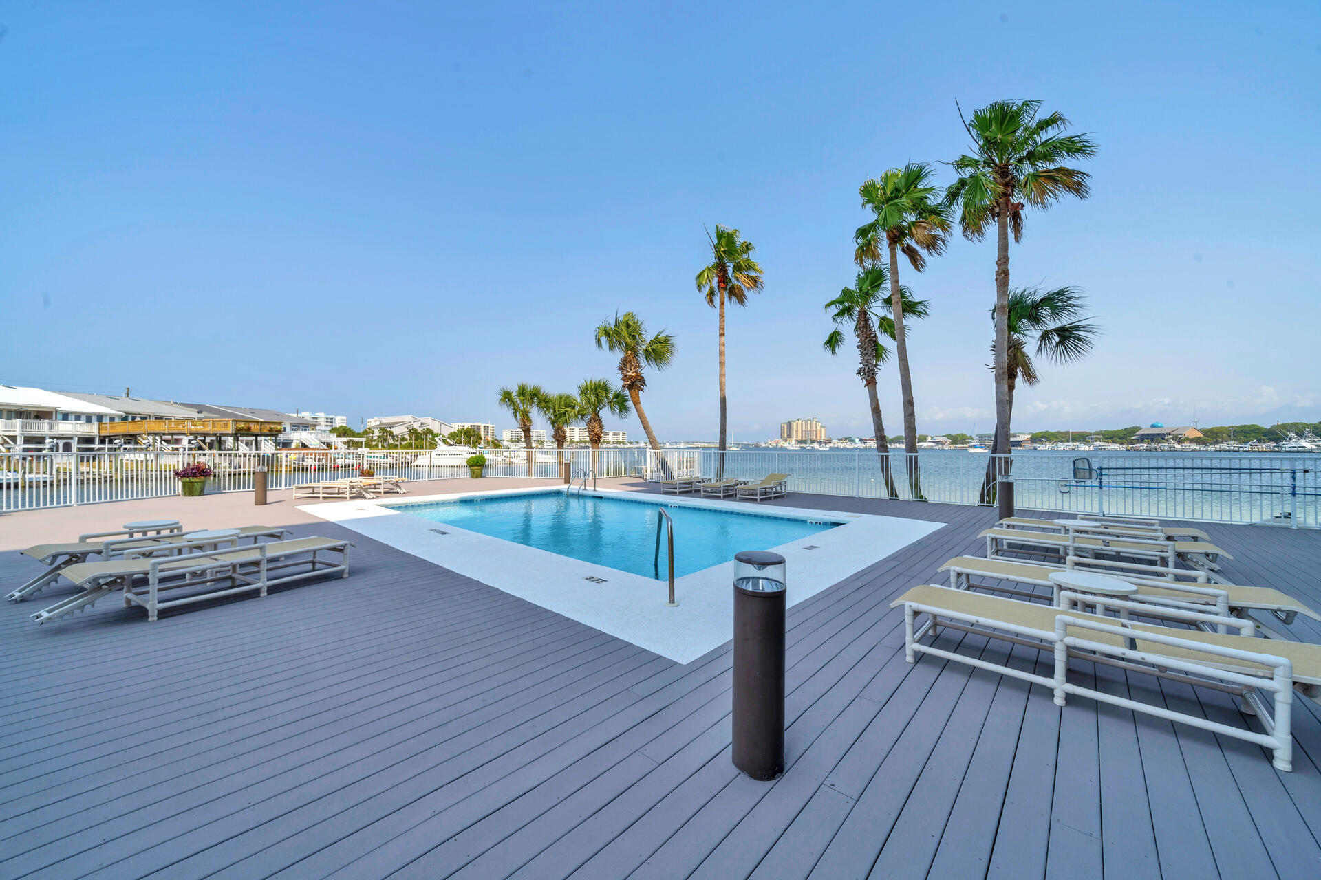 DESTIN HARBOR RESORT WEST - Residential