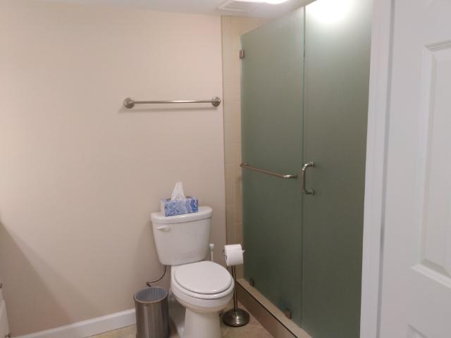 SHORELINE TOWERS 1 - Residential