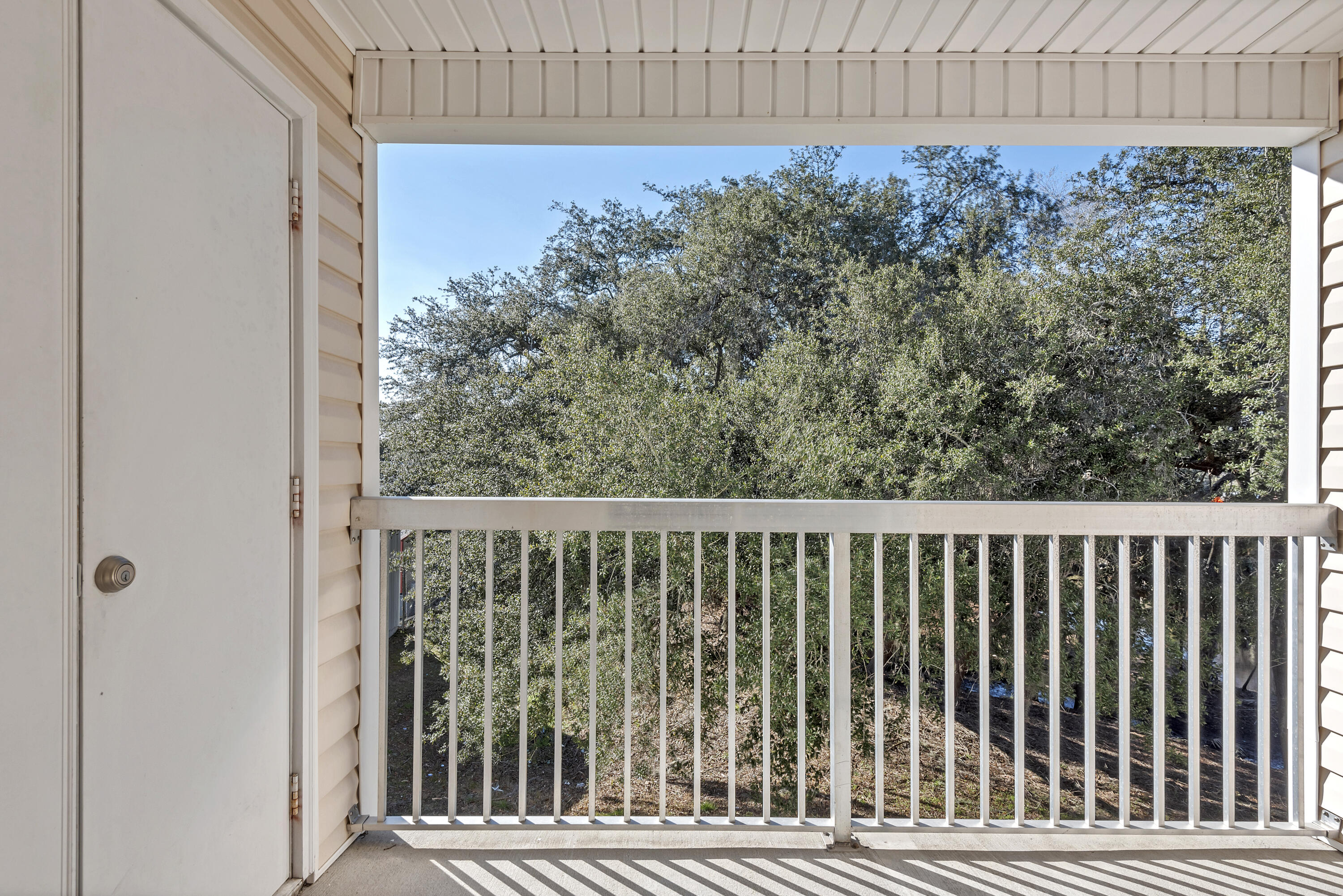 ROCKPORT APPARTMENTS - Residential Lease