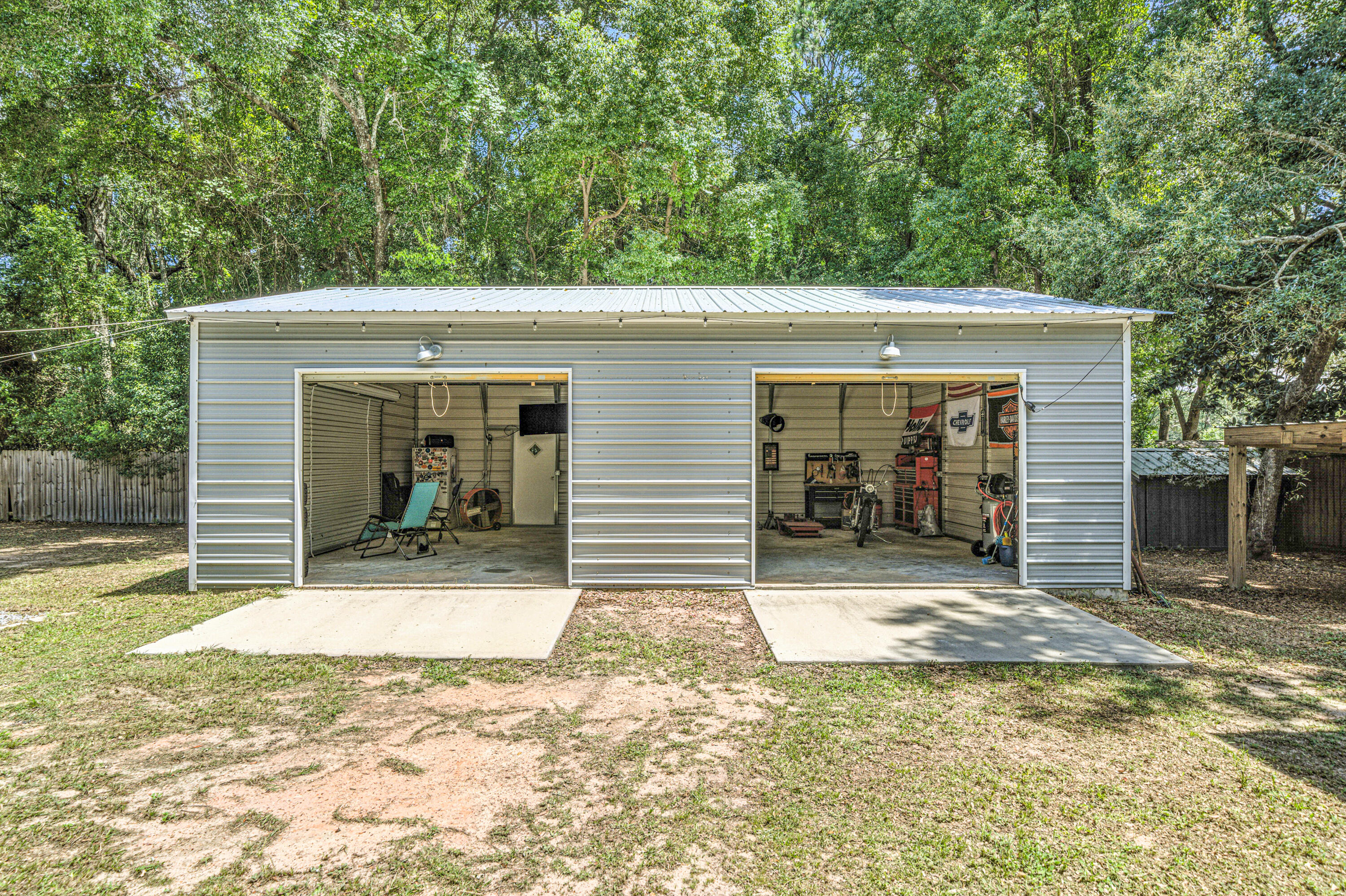 SEMINOLE S/D LOTS 31 BLK E - Residential