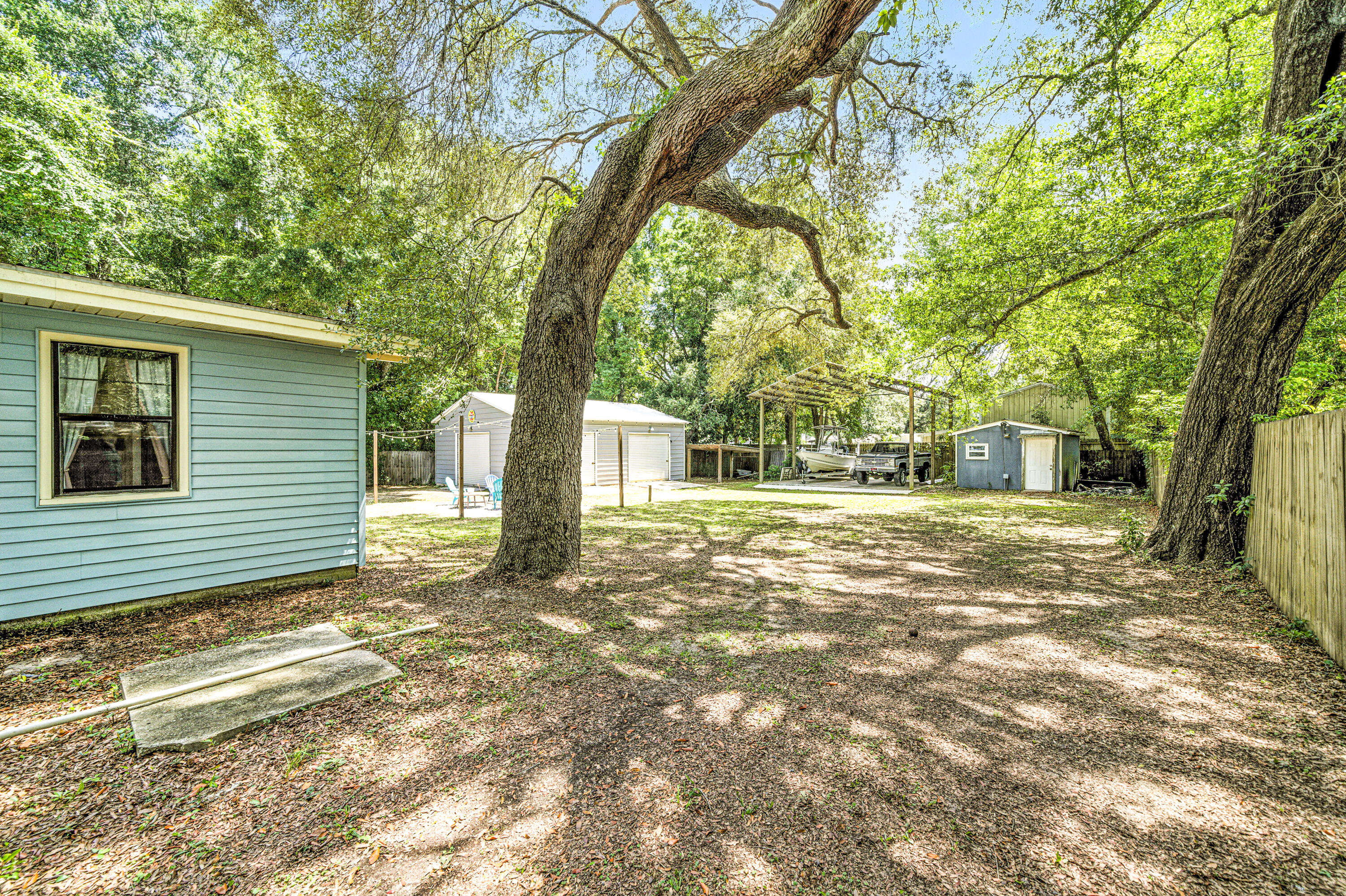 SEMINOLE S/D LOTS 31 BLK E - Residential