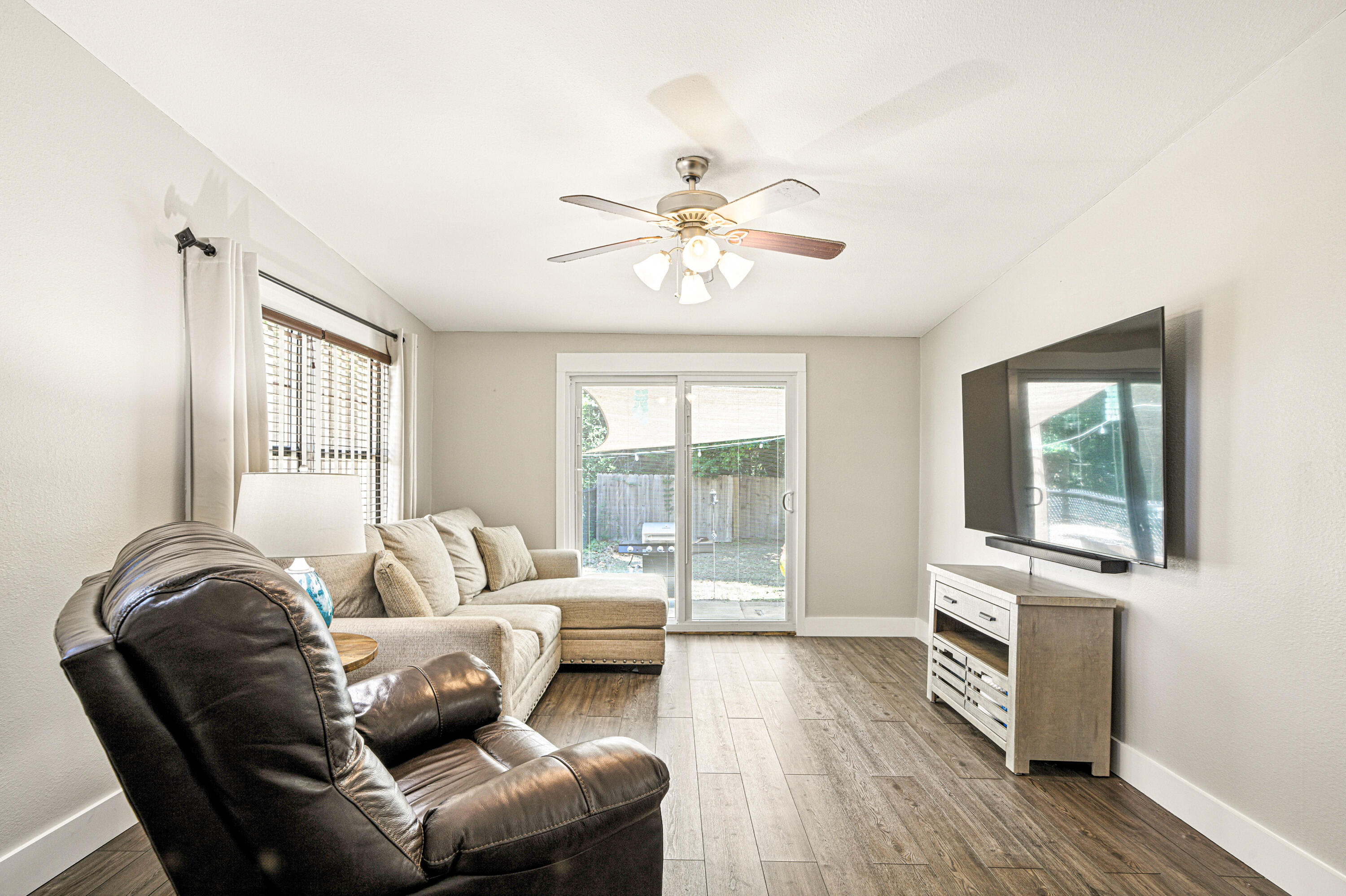 SEMINOLE S/D LOTS 31 BLK E - Residential