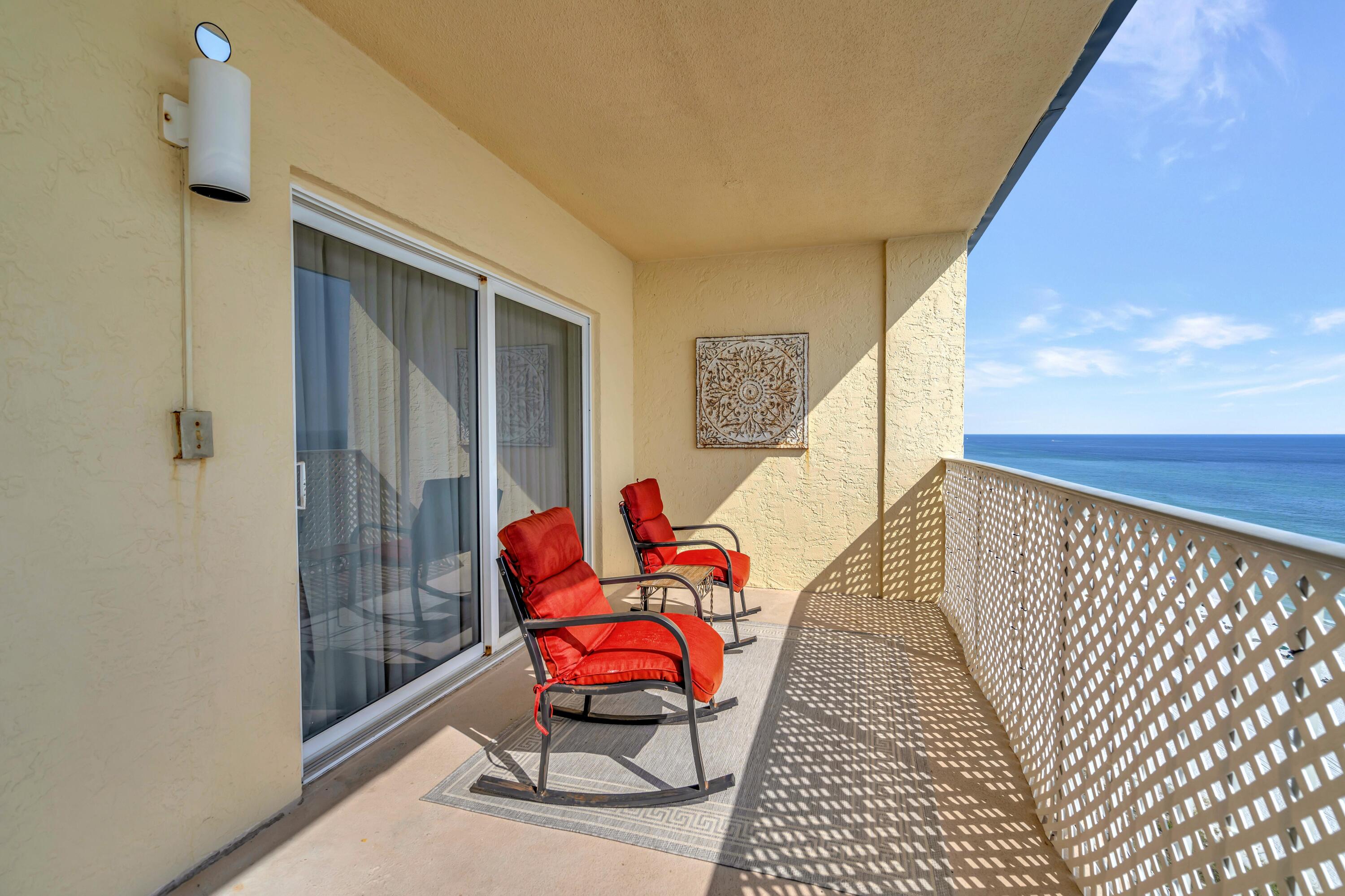 REGENCY TOWERS - Residential