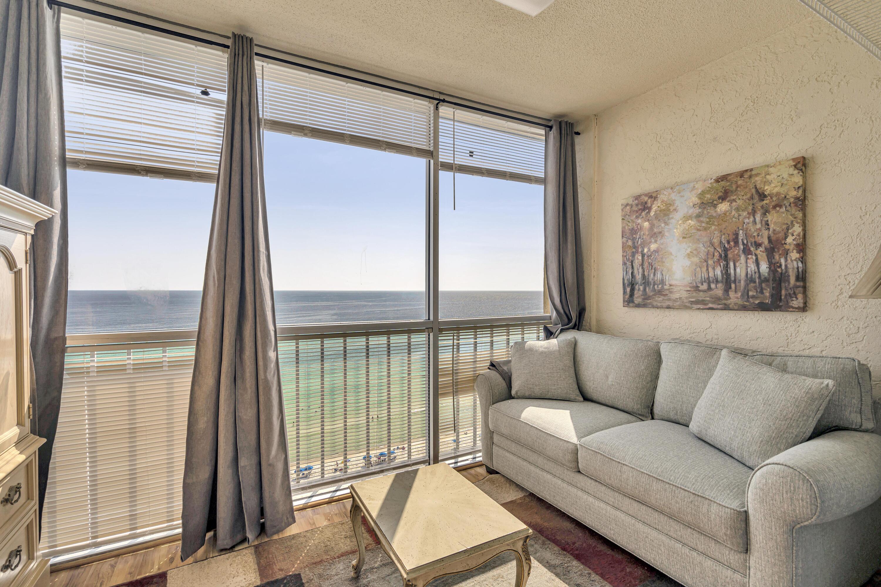 REGENCY TOWERS - Residential