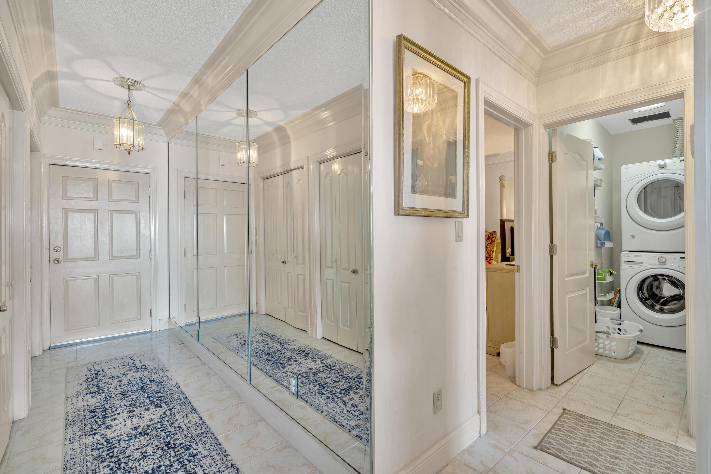 REGENCY TOWERS - Residential