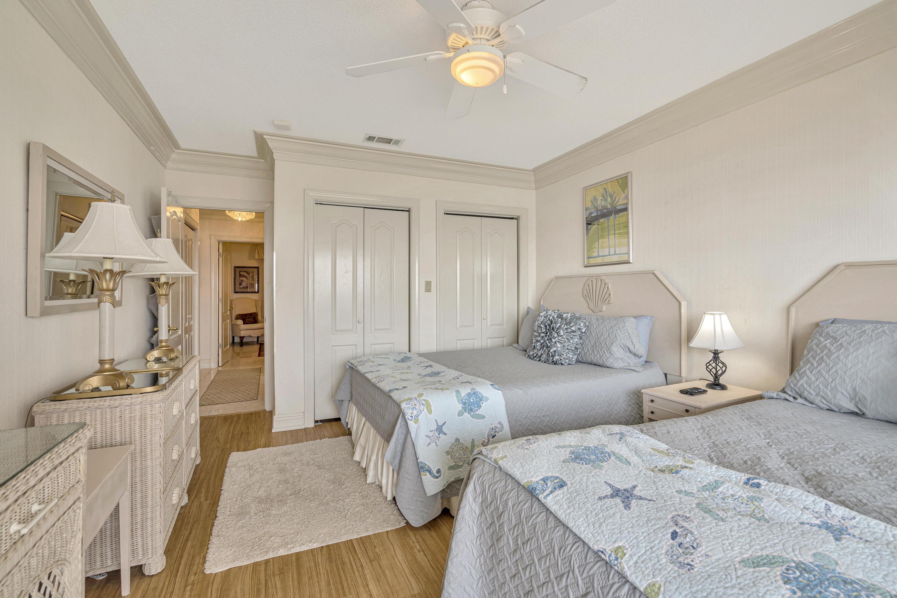 REGENCY TOWERS - Residential