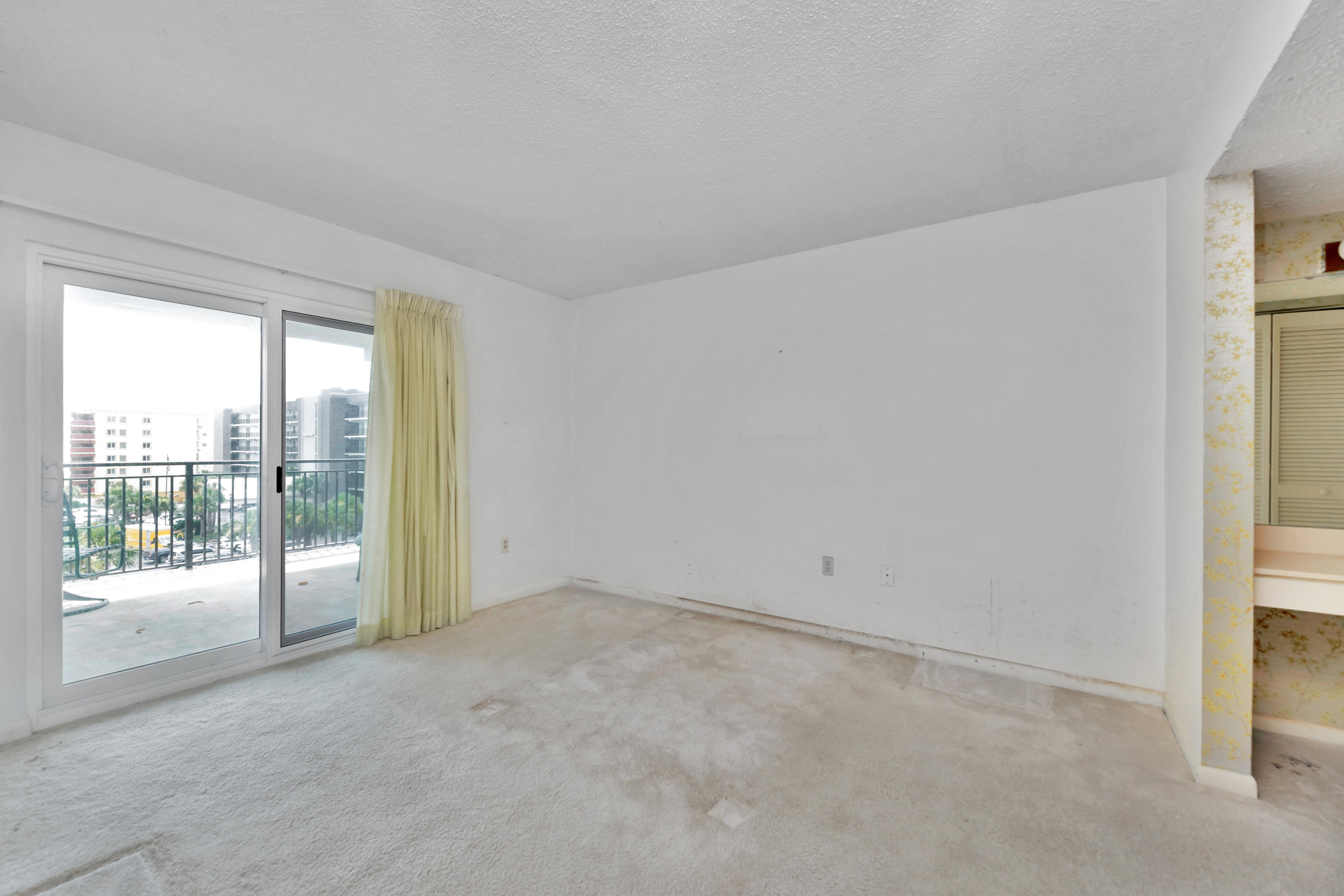 Emerald Isle Condo - Residential