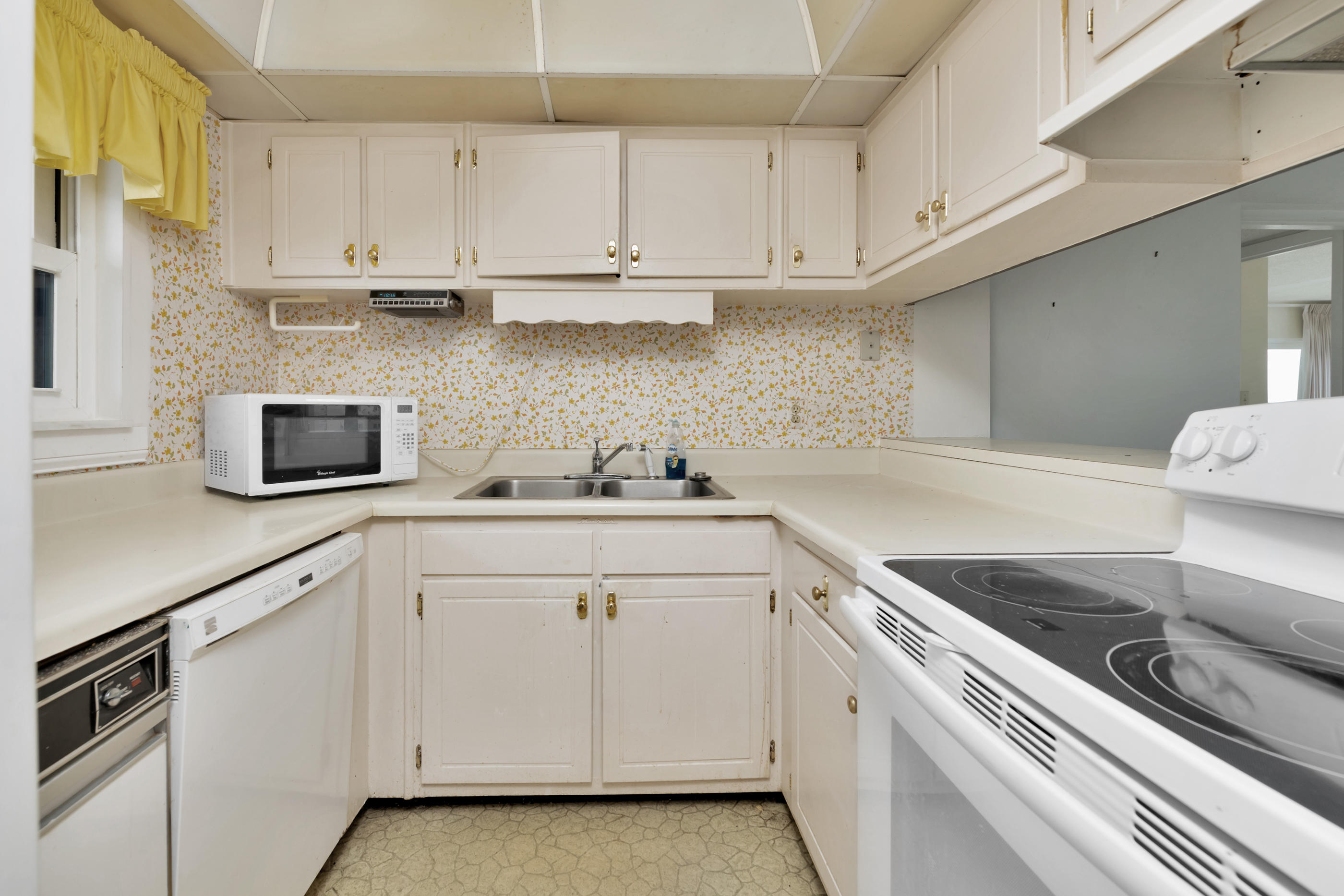 Emerald Isle Condo - Residential