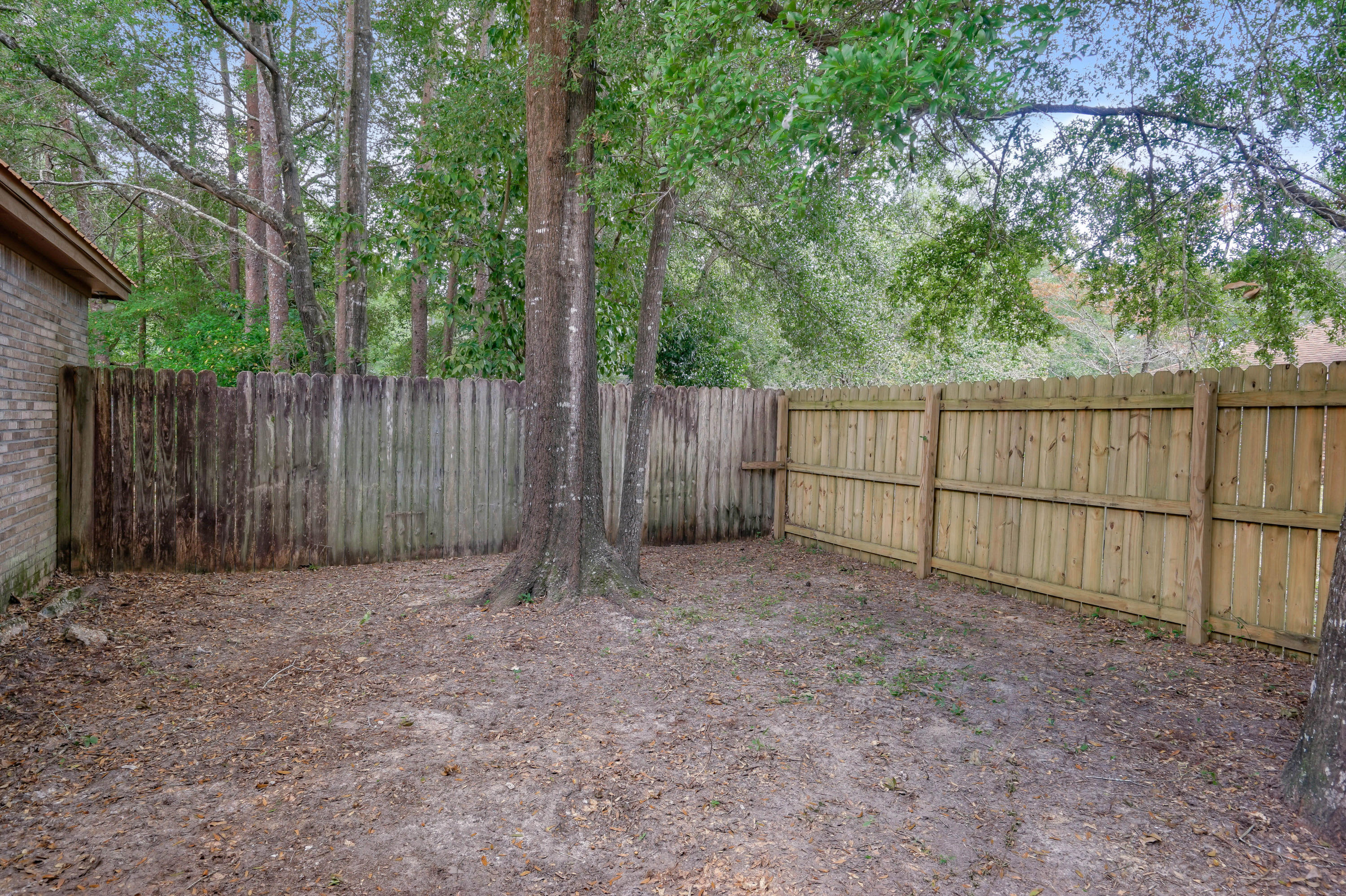 Rocky Shore - Residential