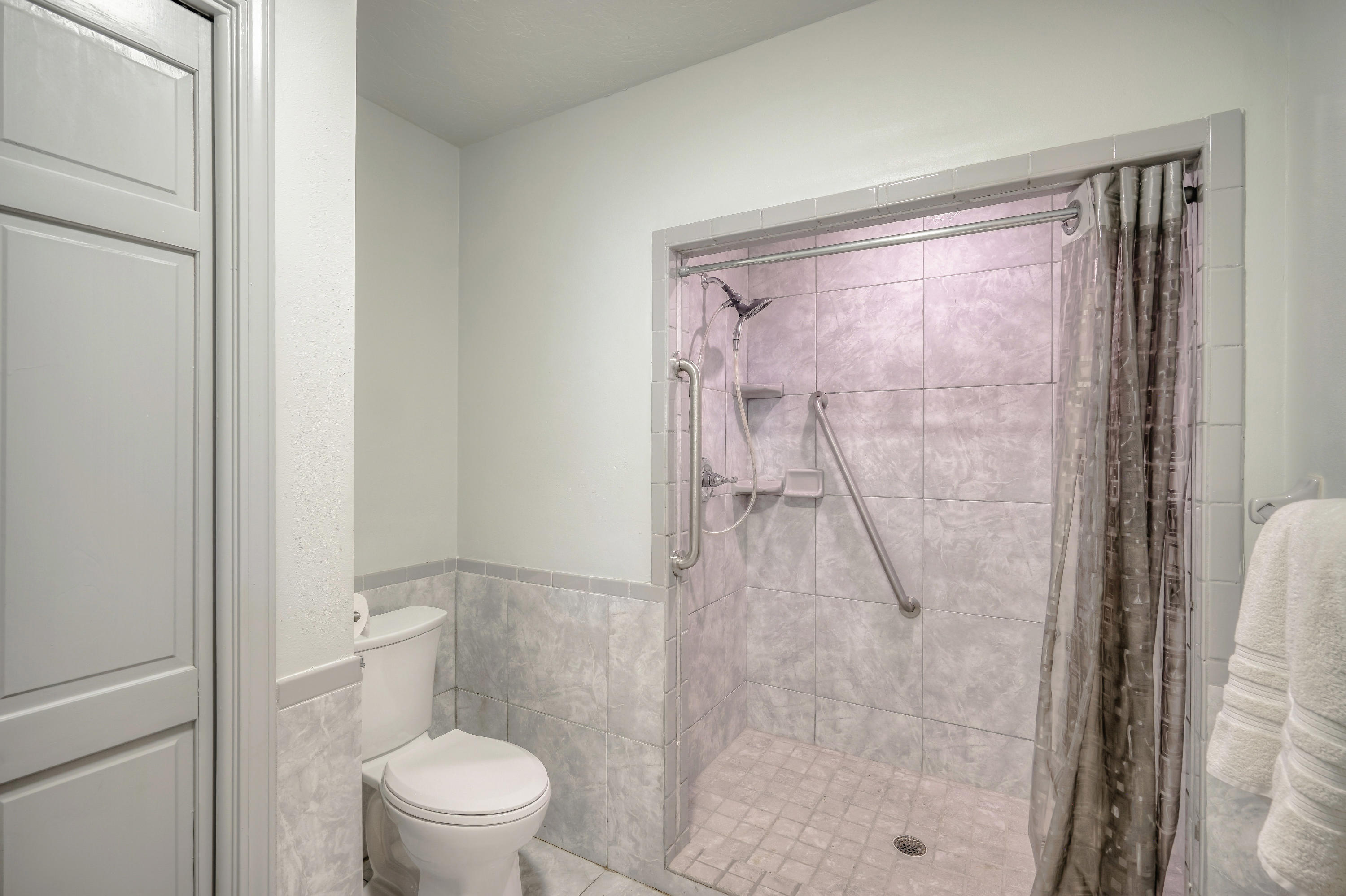 Rocky Shore - Residential