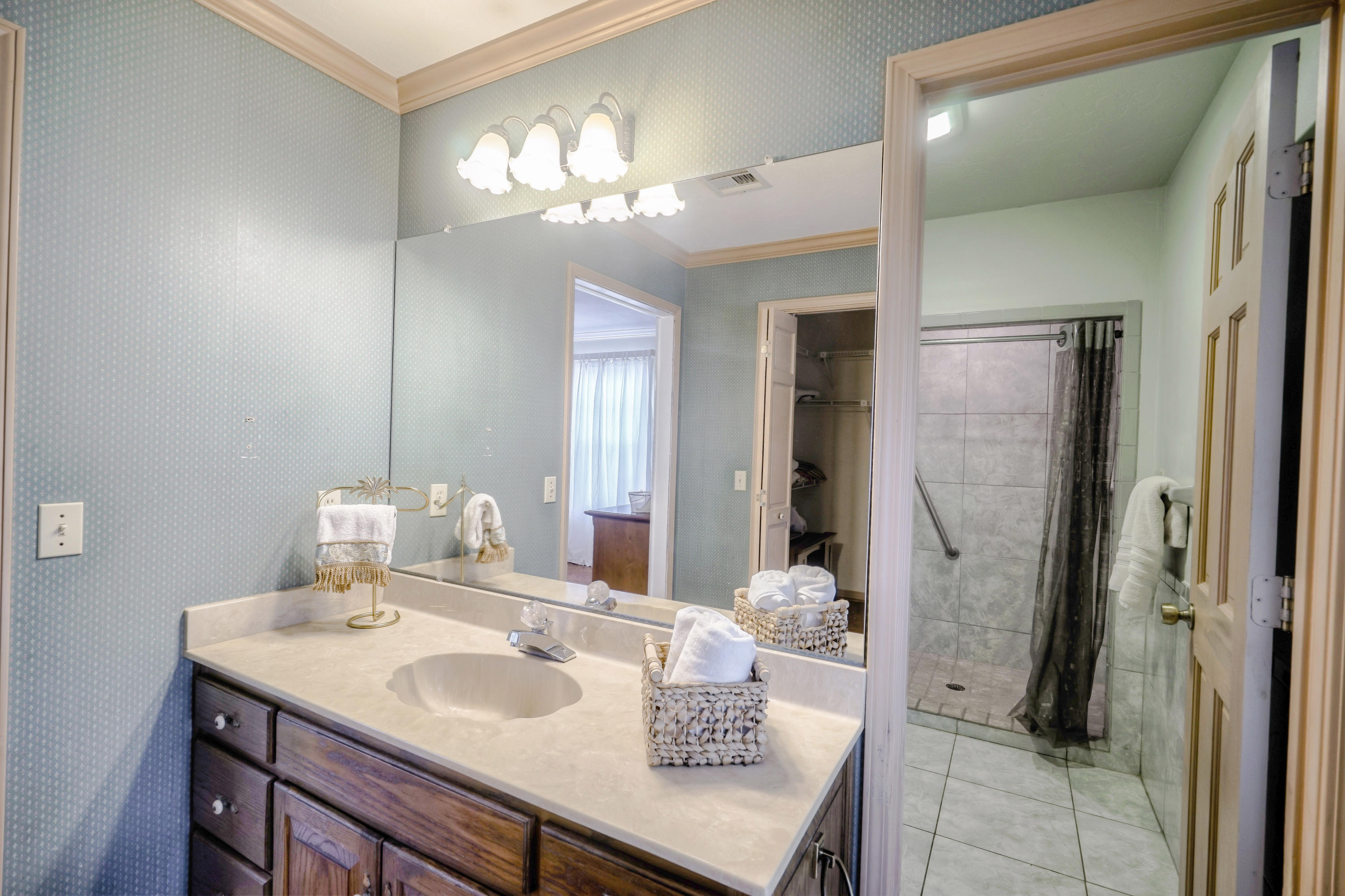 Rocky Shore - Residential