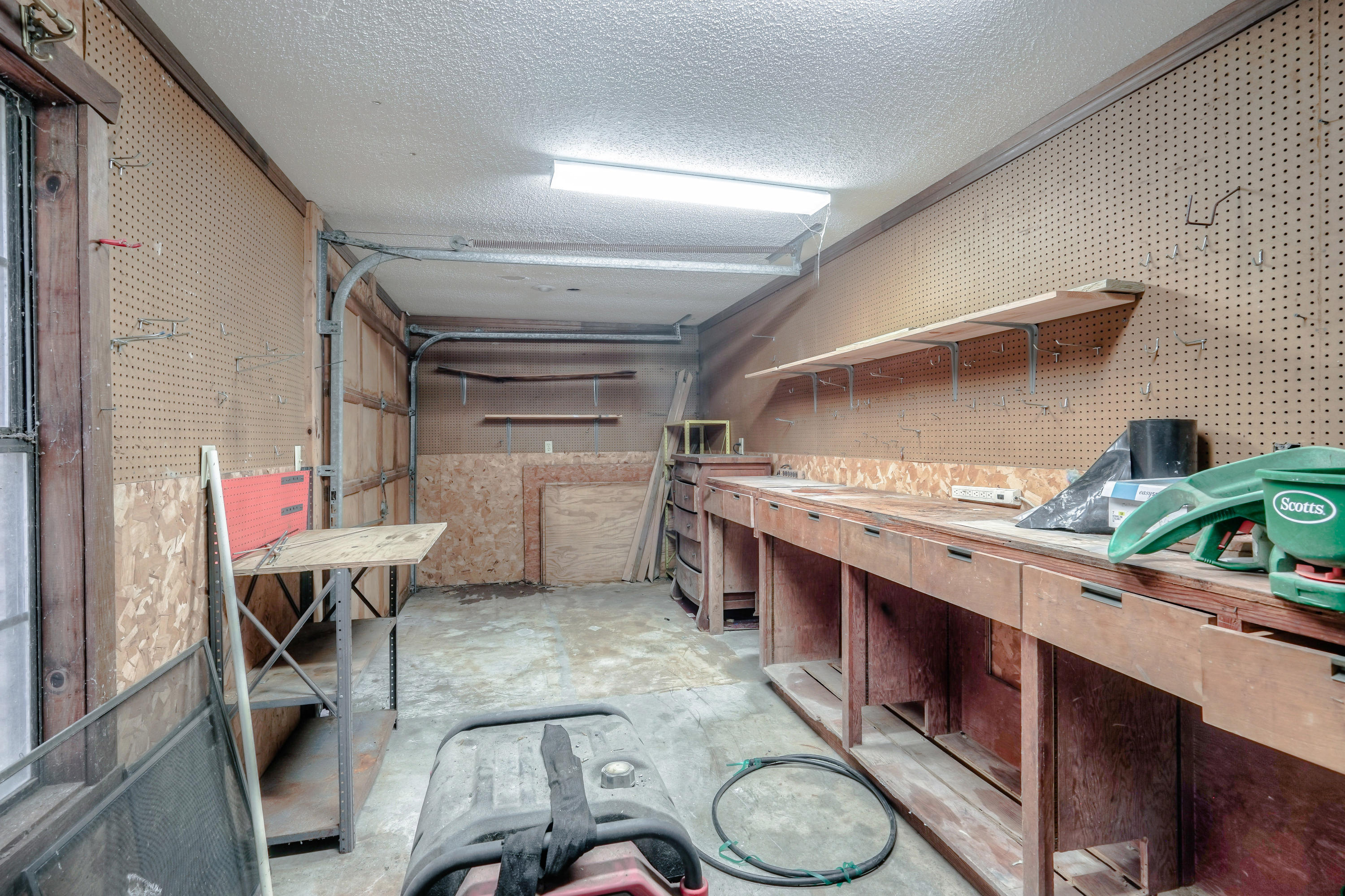 Rocky Shore - Residential