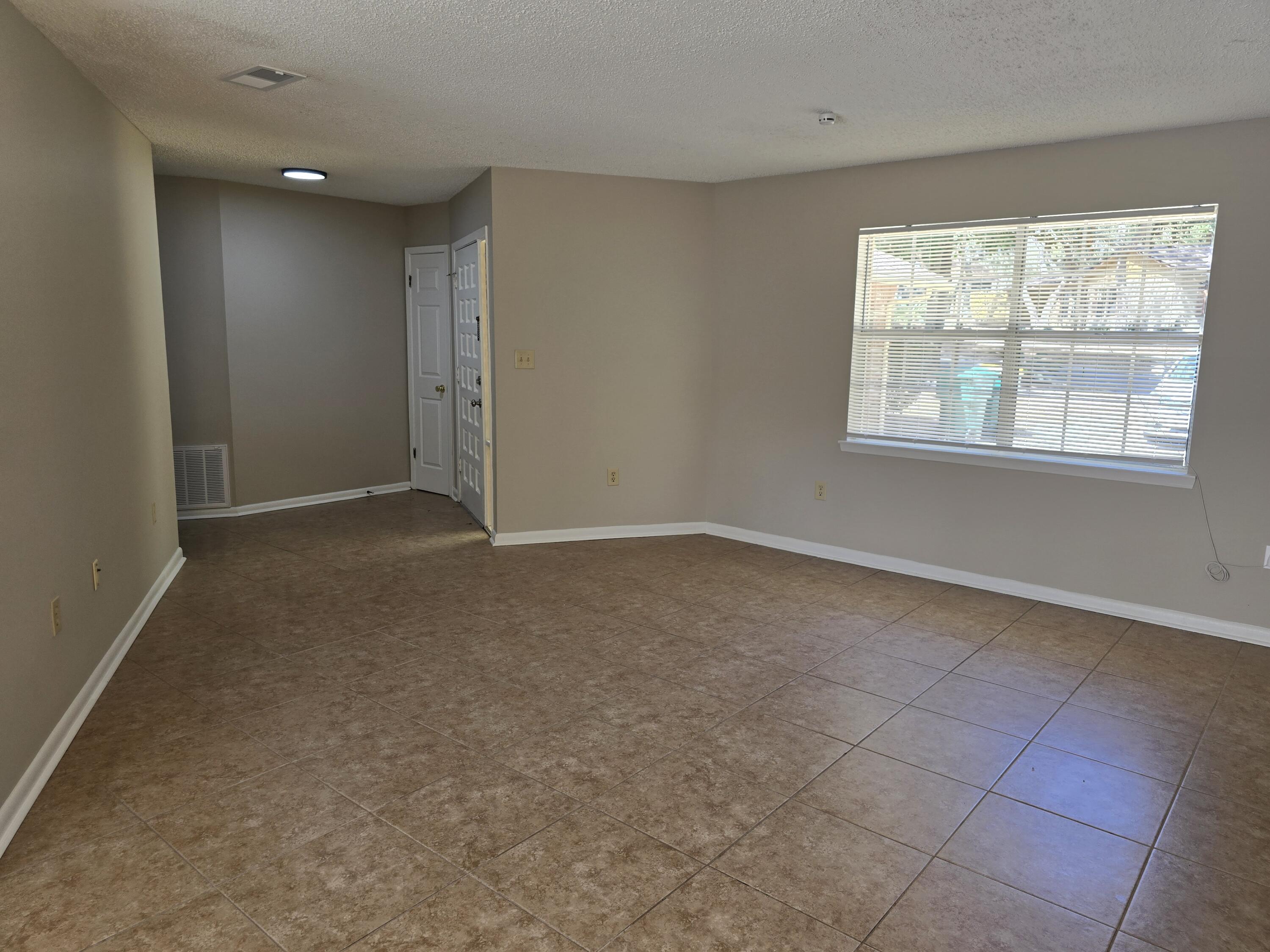 BERKSHIRE WOODS - Residential Lease