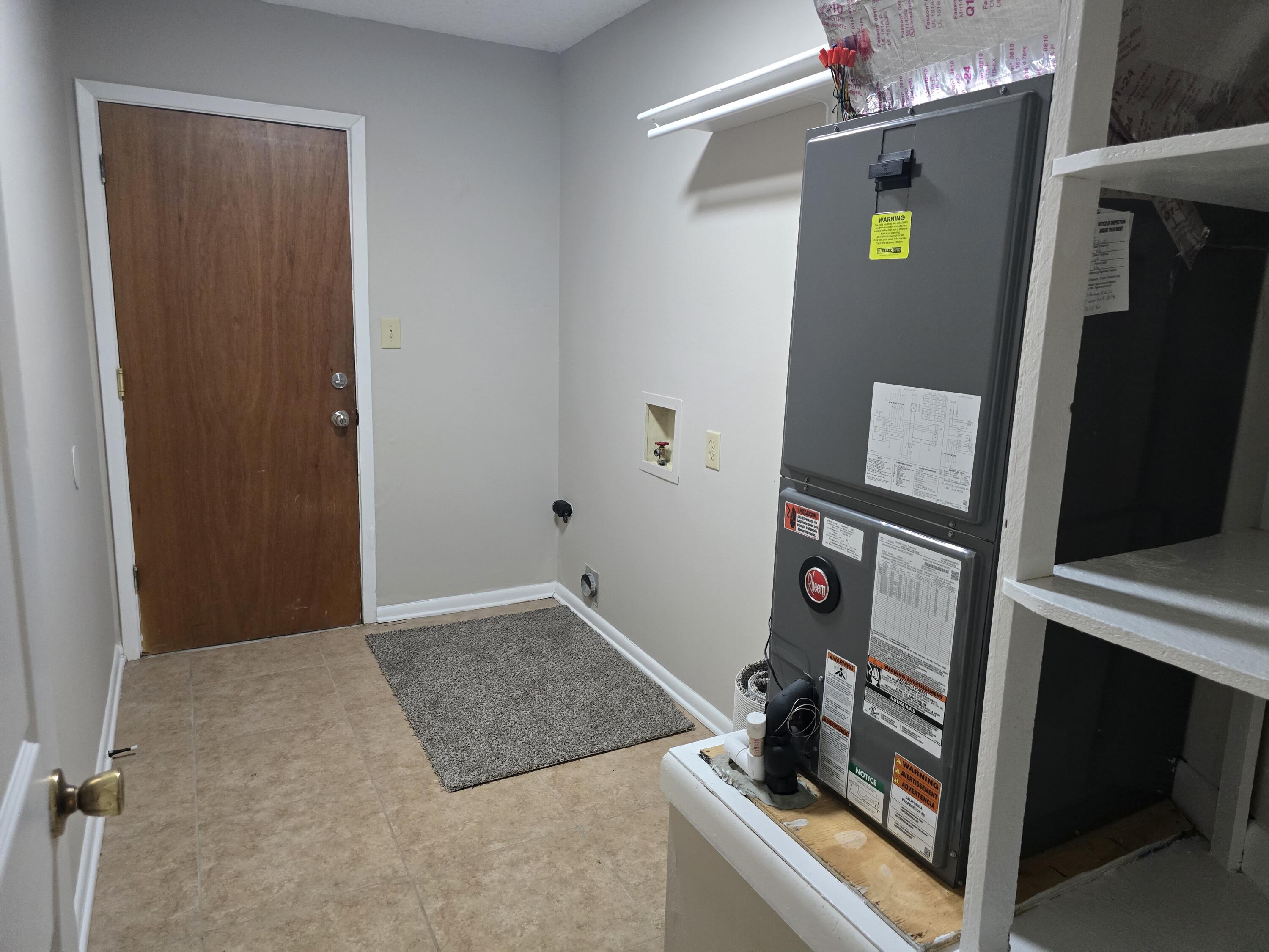 BERKSHIRE WOODS - Residential Lease