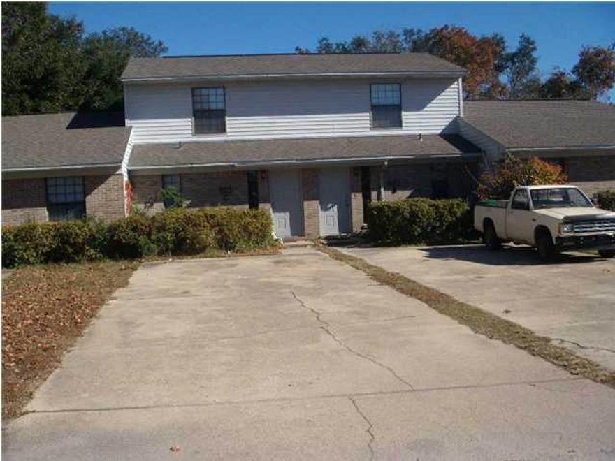 LOCATED NEAR WALMART, SAM'S CLUB, LOWES, HURLBURT NORTH GATE & EGLIN.TILED LIVING AREA DOWNSTAIRS FOR EASY LIVING.LONG SKINNY BACK YARD FOR CHILDREN TO PLAY IN.WASHER & DRYER STAY IN ''AS IS'' CONDITION.SECURITY DEPOSIT INCLUDES NONREFUNDABLE FLOOR CLEANING AND PEST CONTROL FEES. CREDIT CHECK FEE IS $35 PER ADULT LIVING IN UNIT.