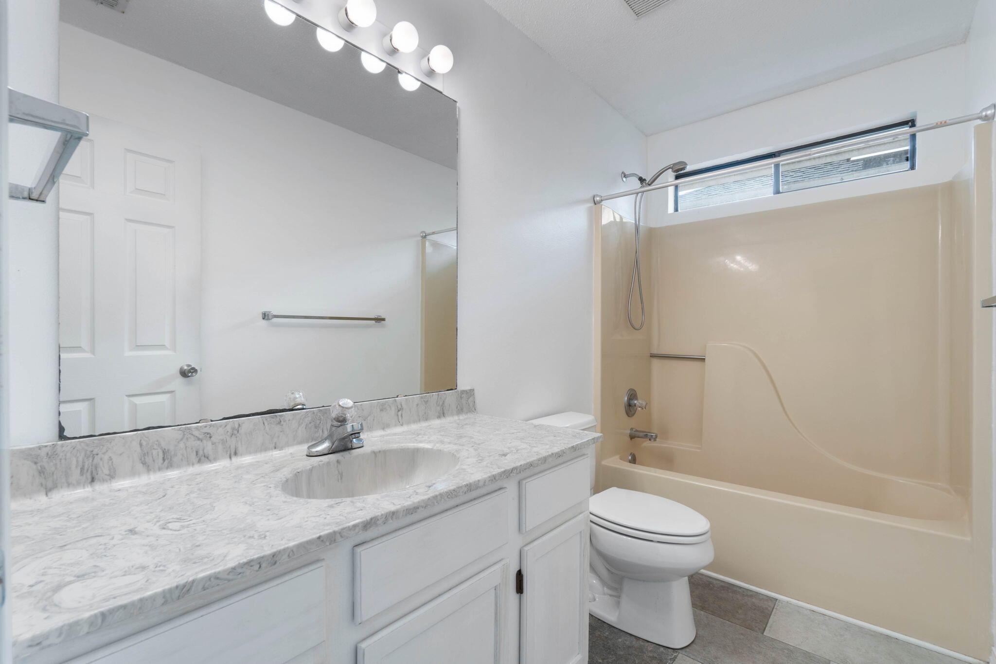 NORTHERN PINE TRACE - Residential