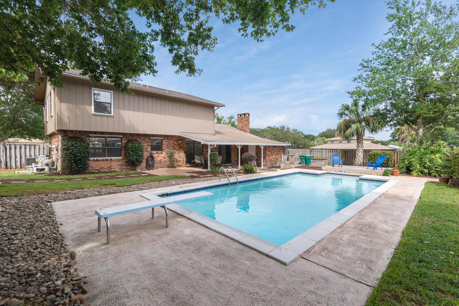 LAKE LORRAINE ESTATES 3 - Residential