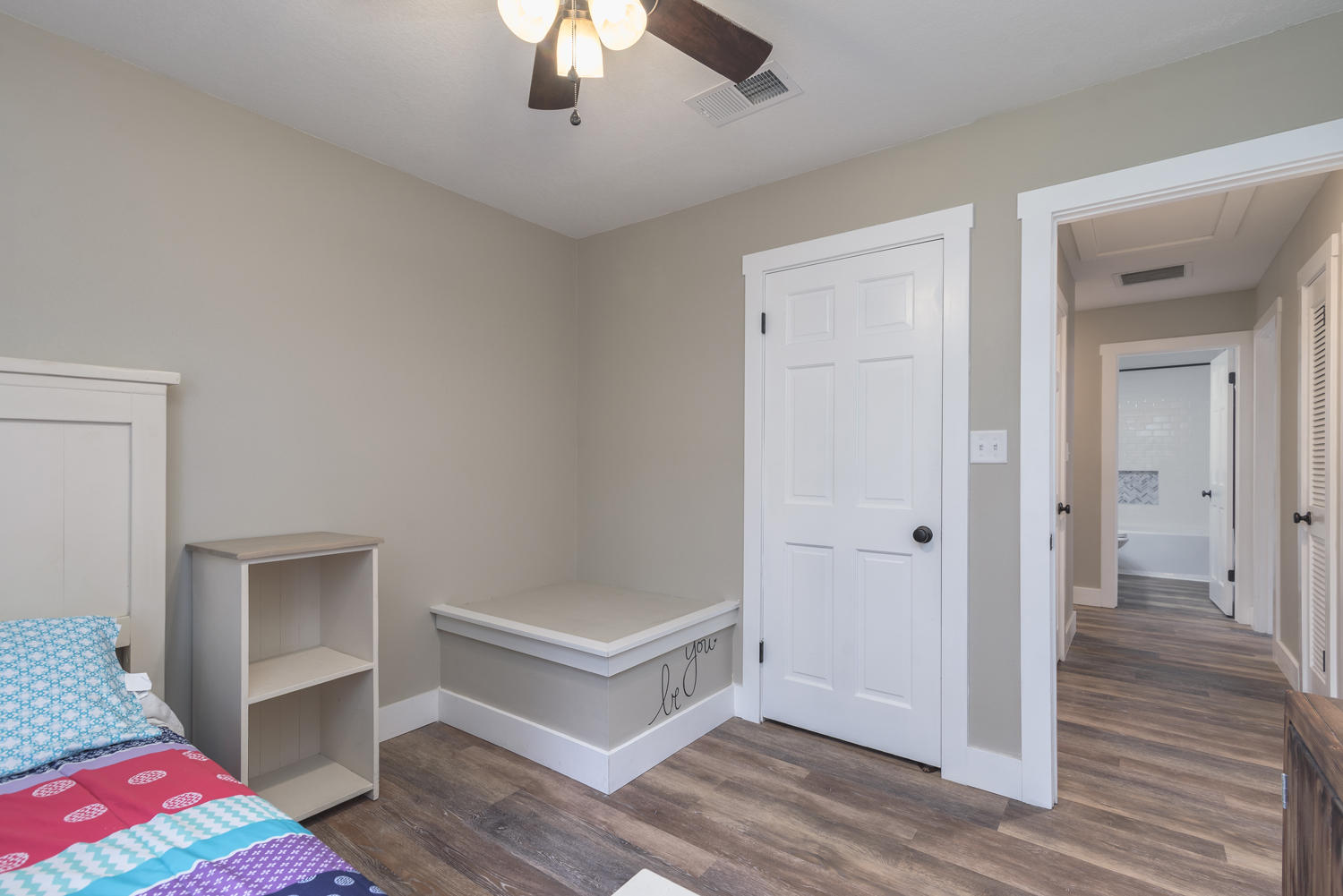 LAKE LORRAINE ESTATES 3 - Residential