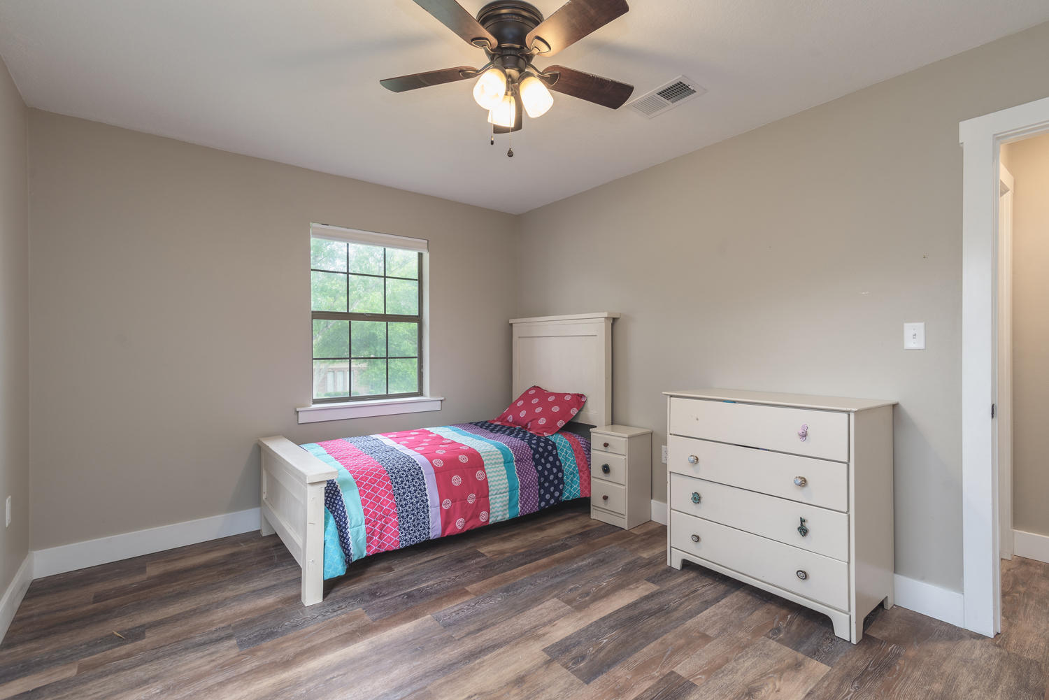 LAKE LORRAINE ESTATES 3 - Residential