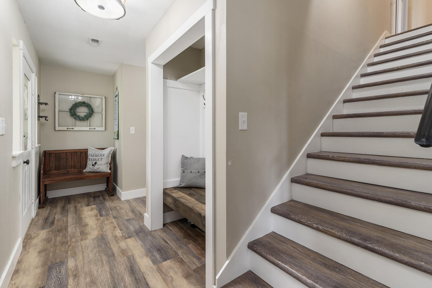 LAKE LORRAINE ESTATES 3 - Residential