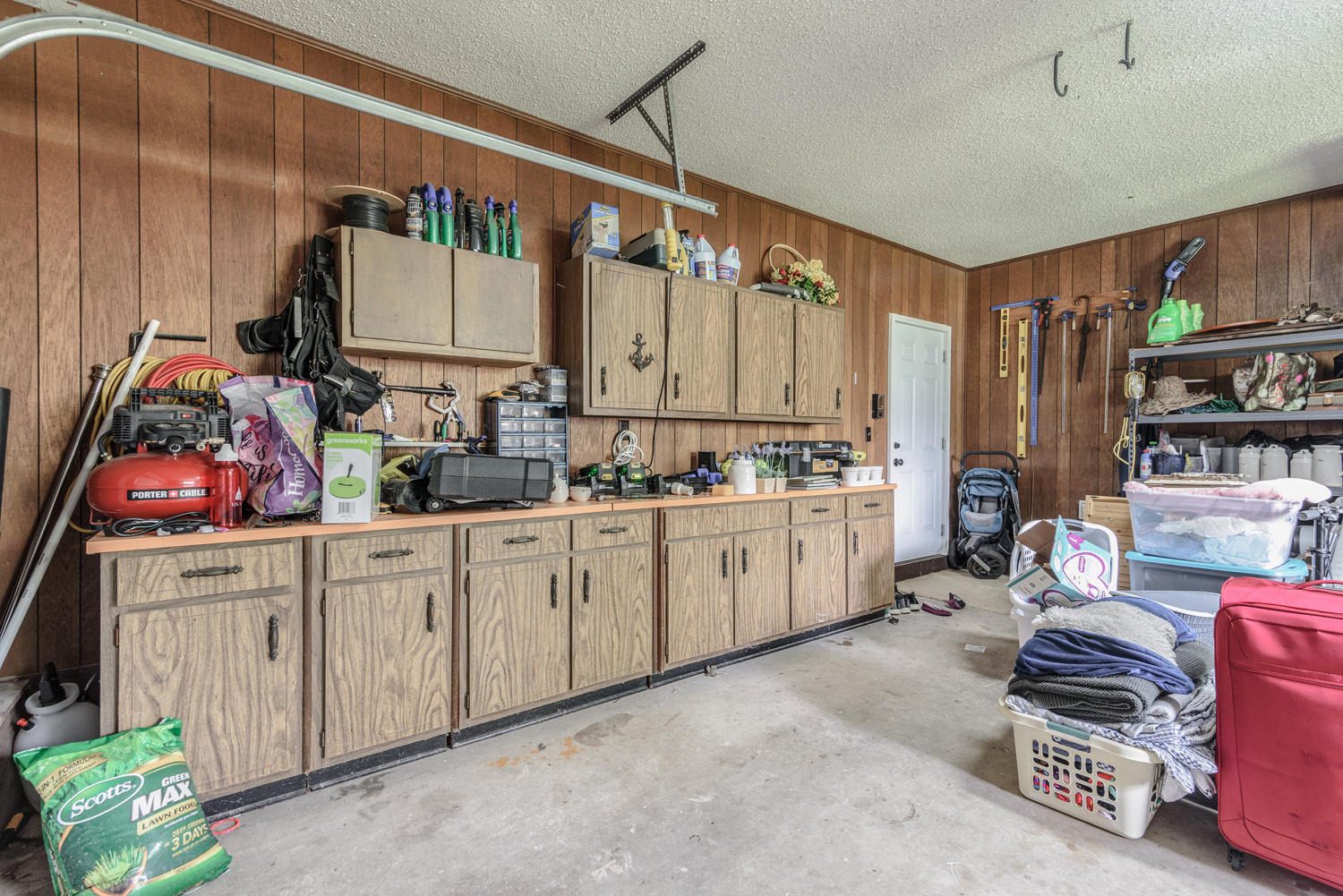 LAKE LORRAINE ESTATES 3 - Residential