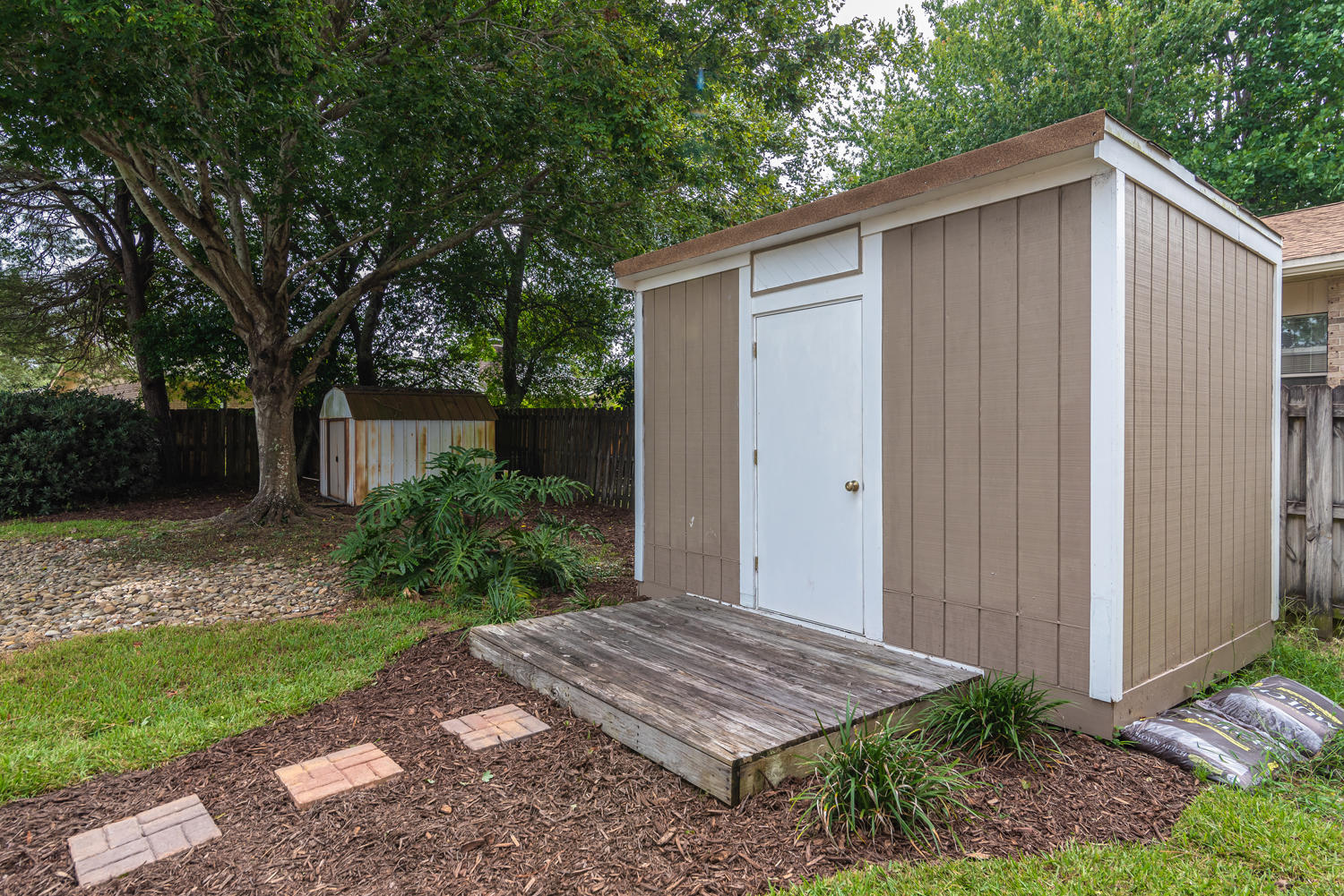 LAKE LORRAINE ESTATES 3 - Residential