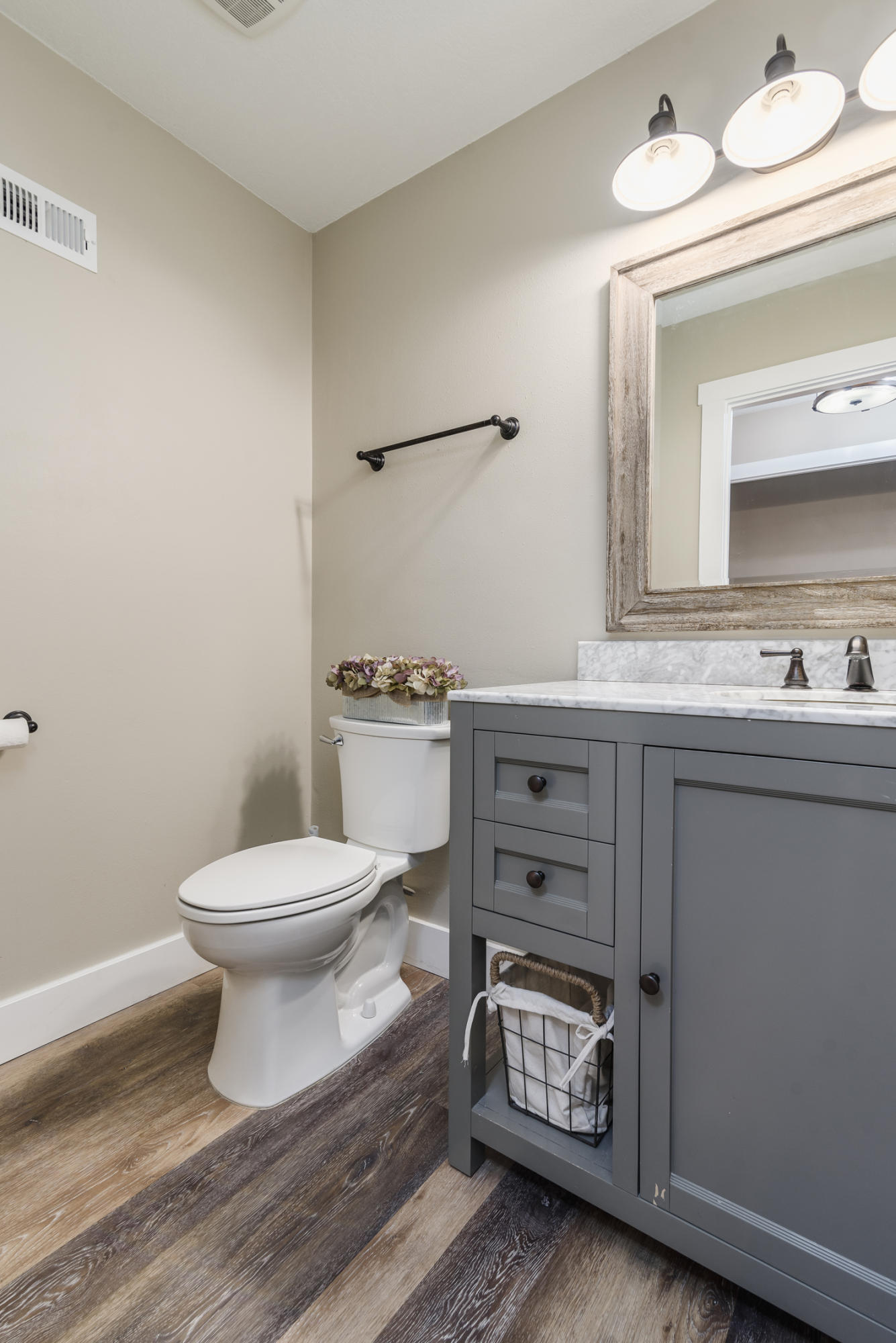 LAKE LORRAINE ESTATES 3 - Residential