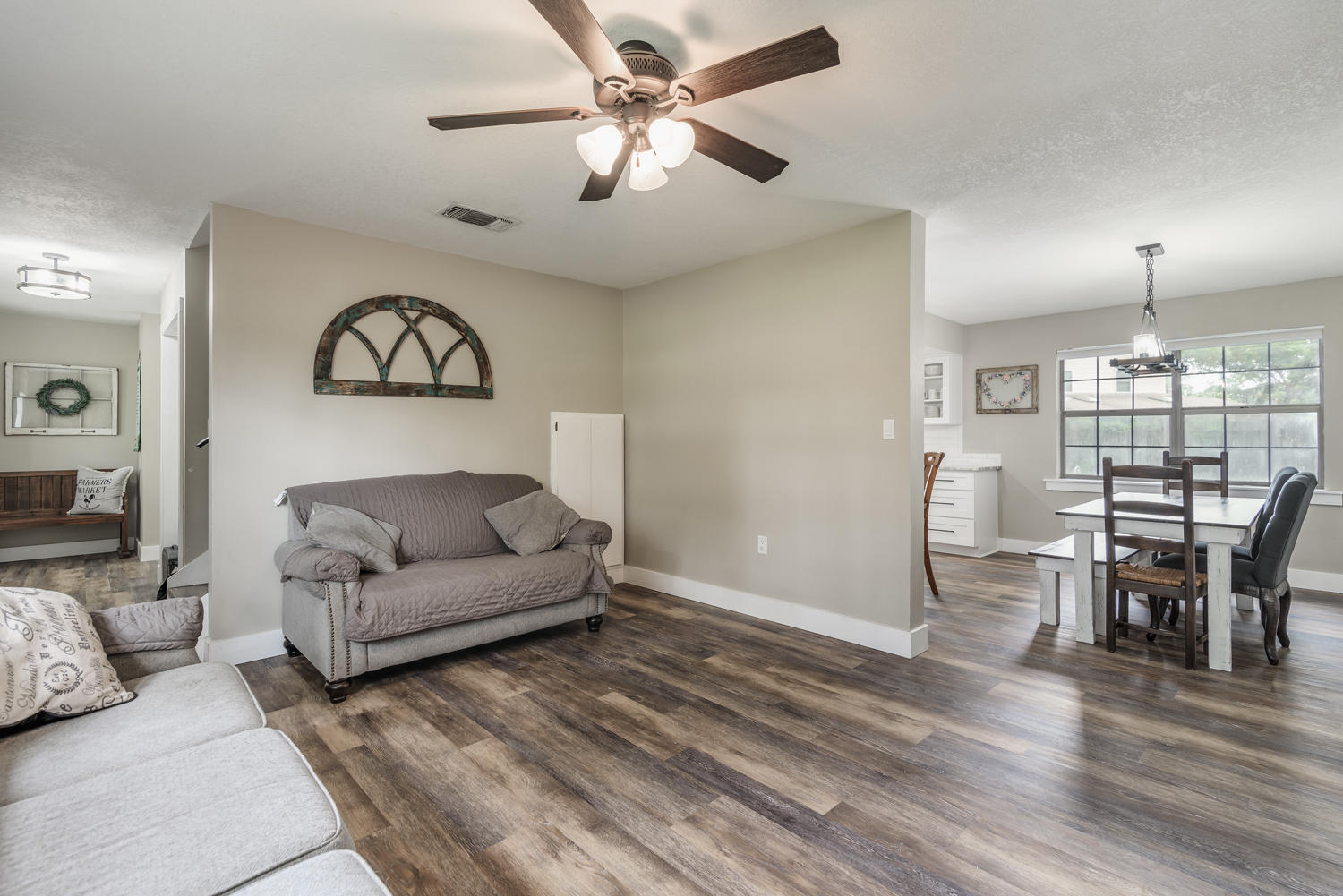 LAKE LORRAINE ESTATES 3 - Residential