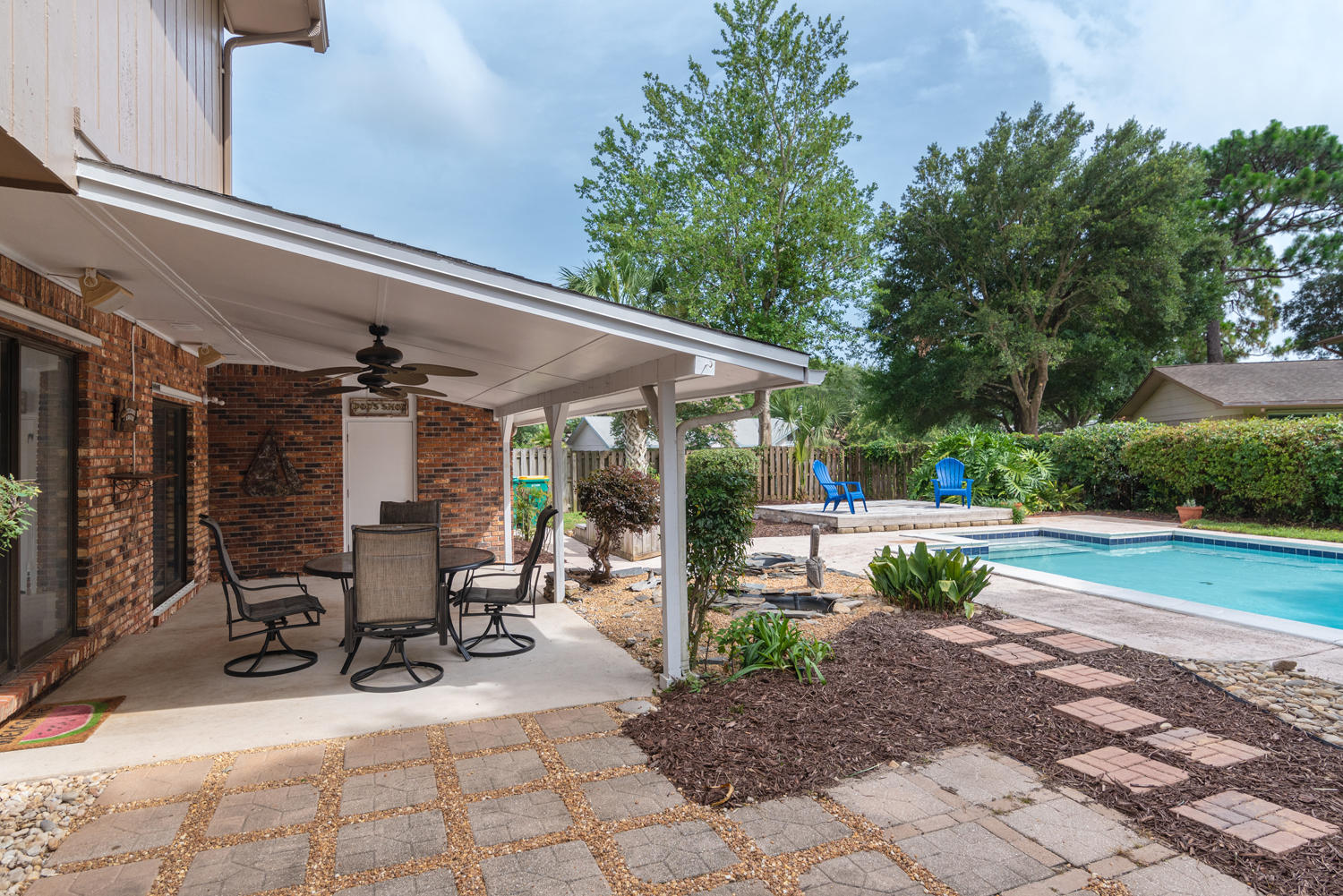 LAKE LORRAINE ESTATES 3 - Residential