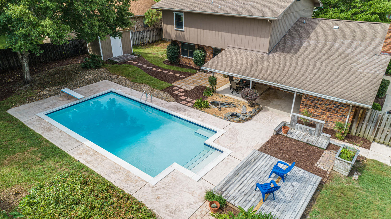 LAKE LORRAINE ESTATES 3 - Residential