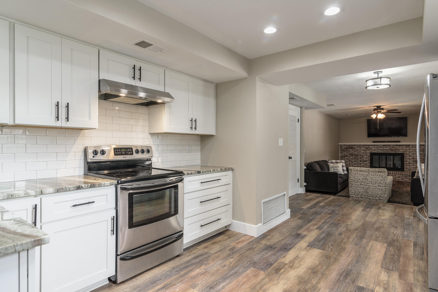 LAKE LORRAINE ESTATES 3 - Residential